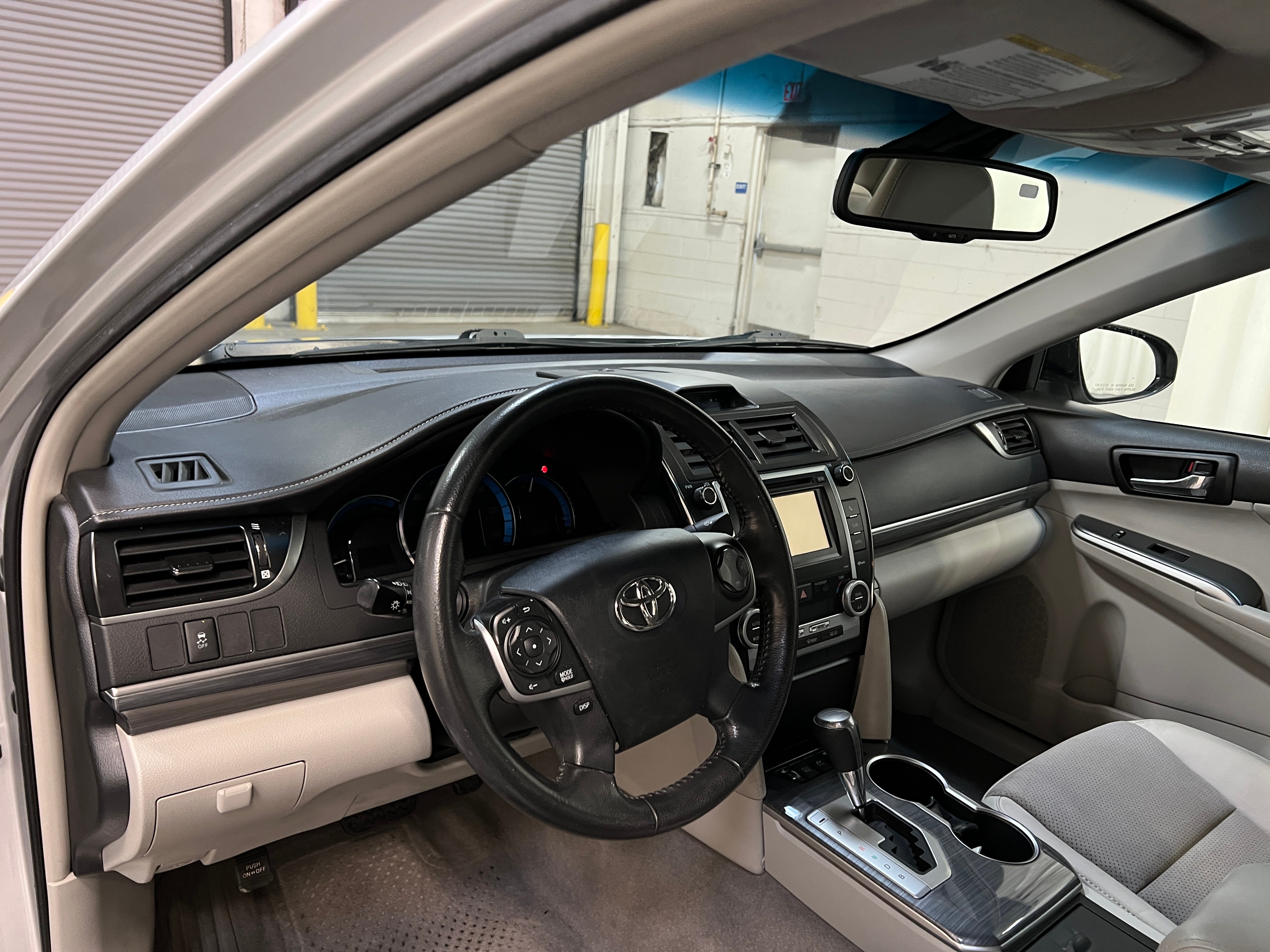 2012 Toyota Camry XLE 3