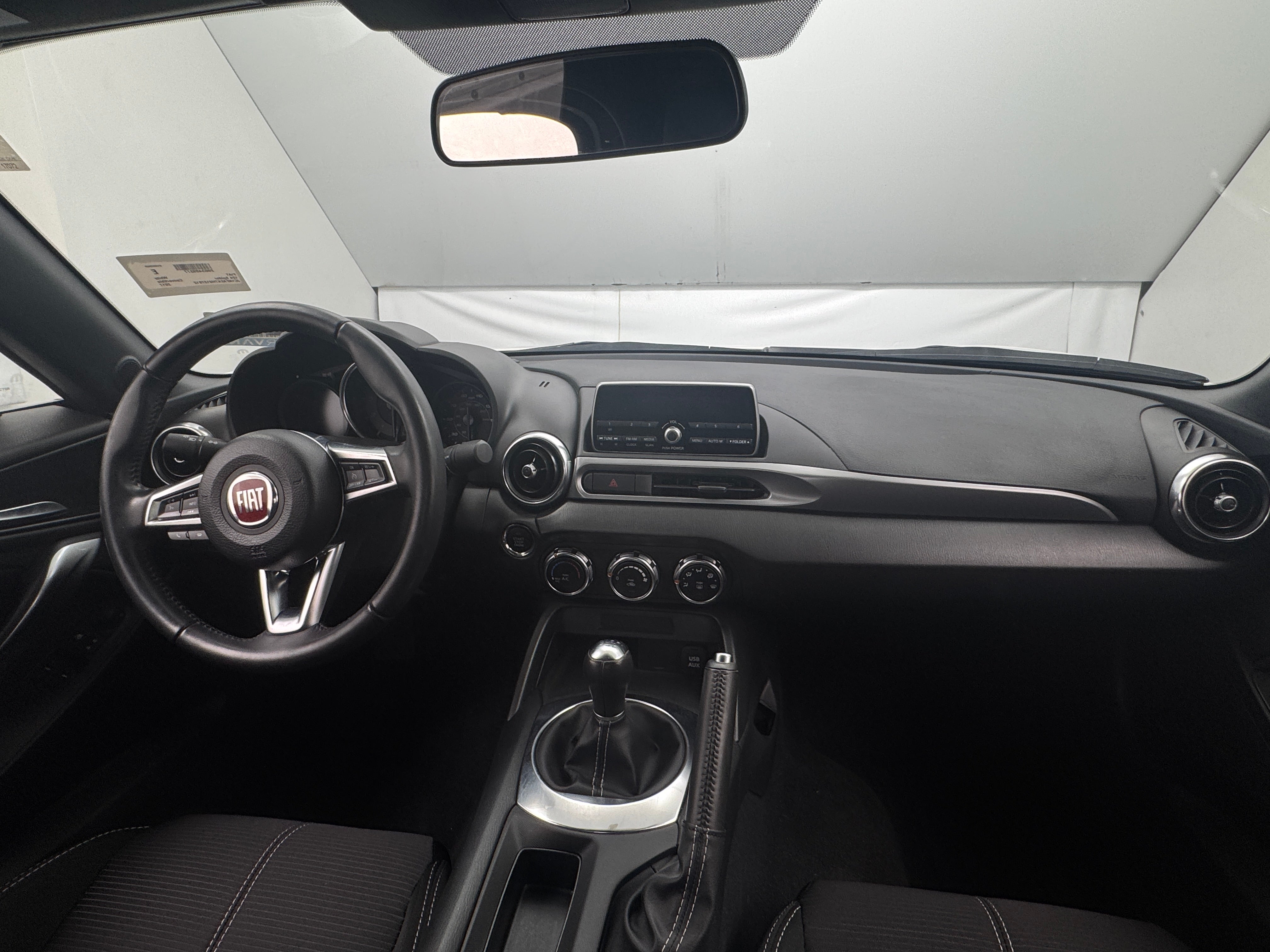 2017 Fiat 124 Spider Classica 3