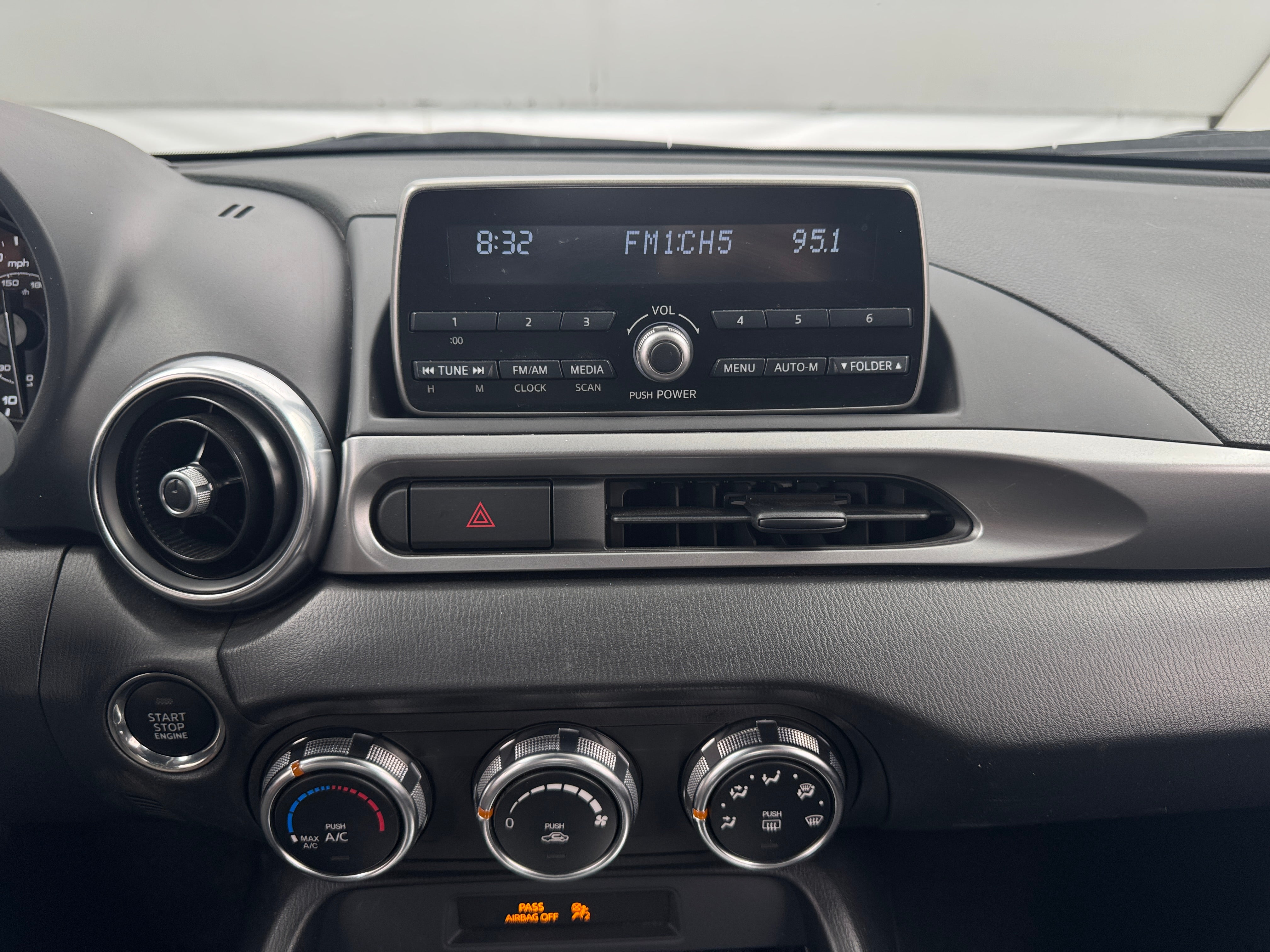 2017 Fiat 124 Spider Classica 4