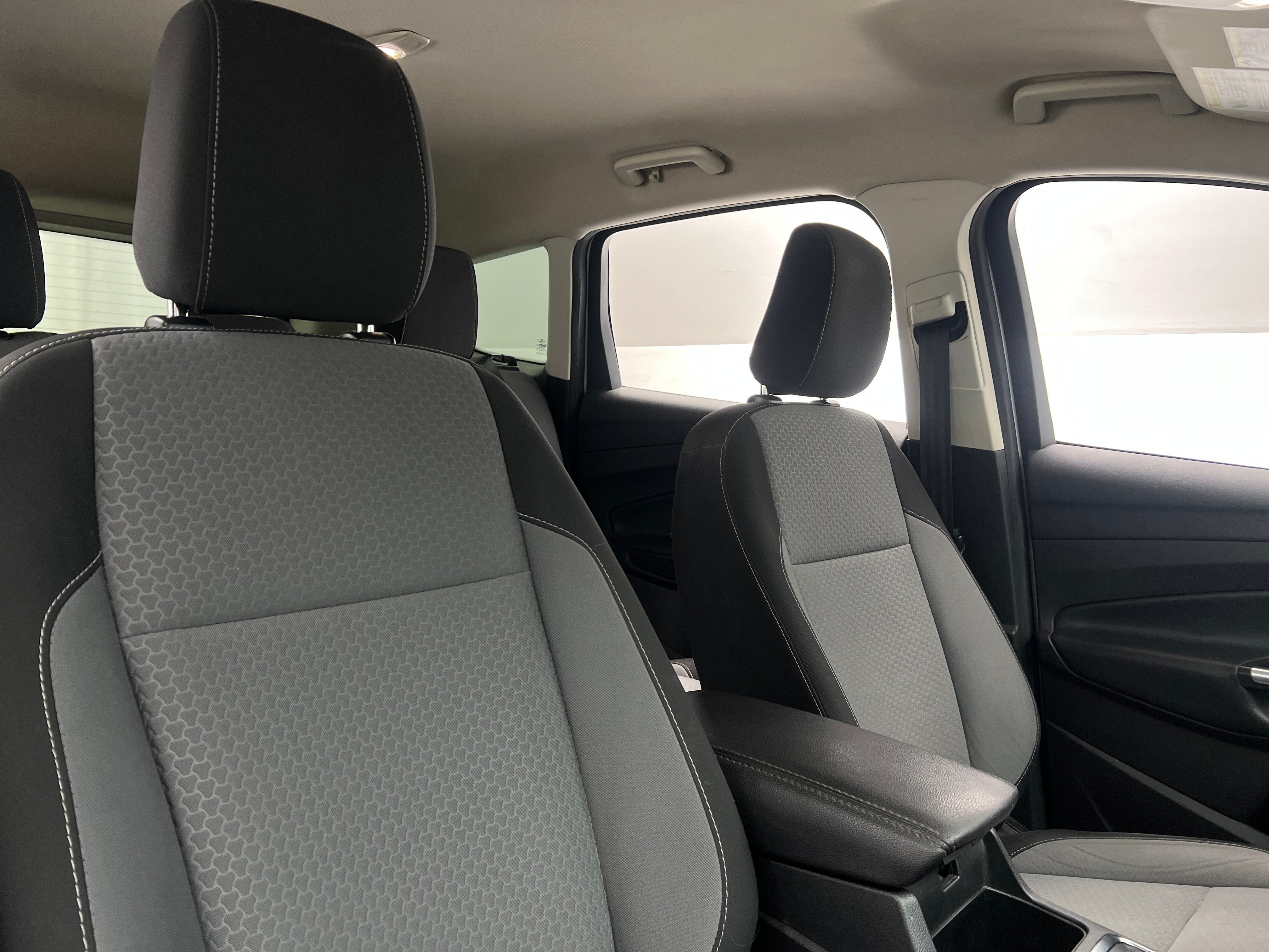 2019 Ford Escape SE 2