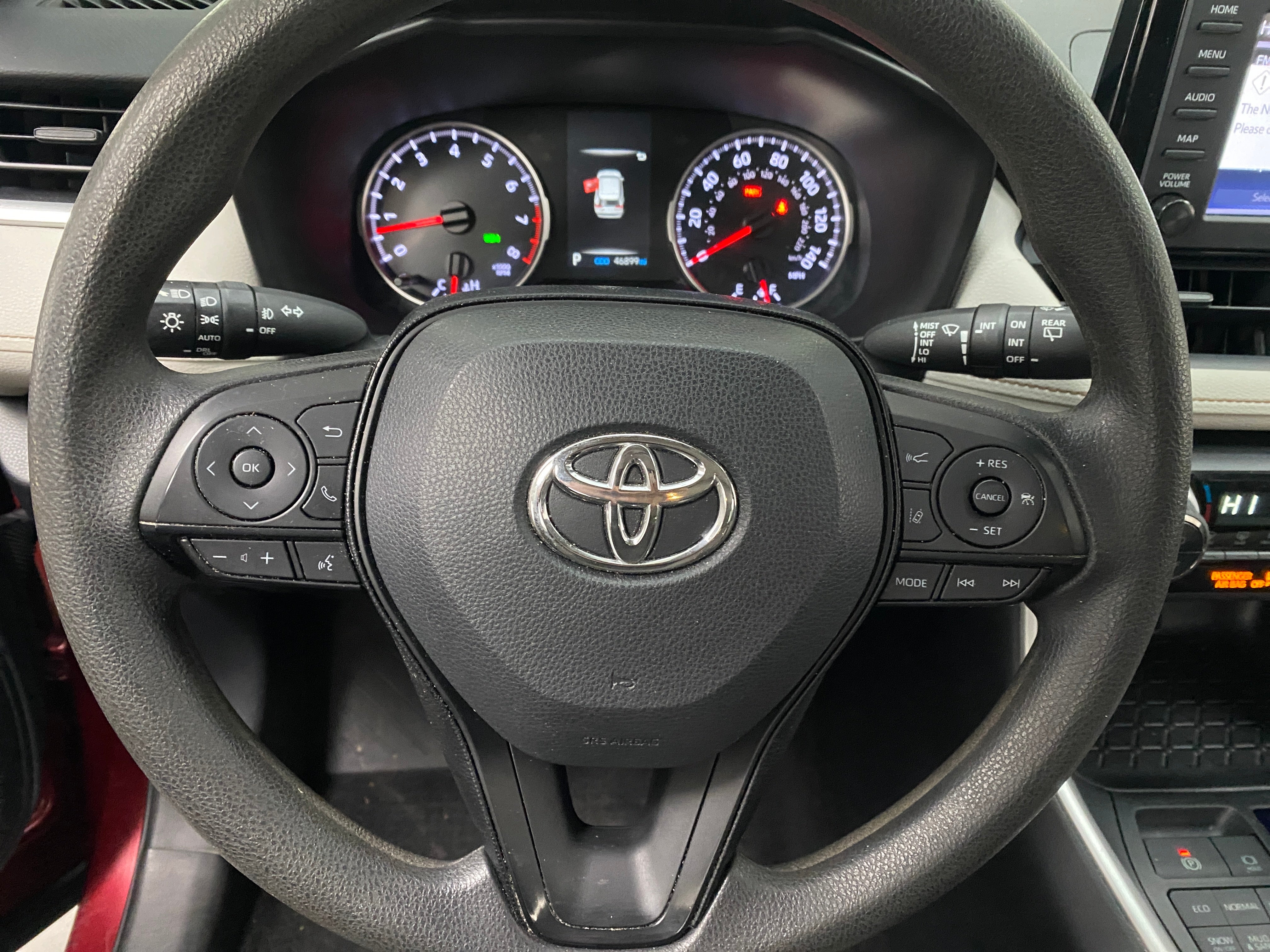 2019 Toyota RAV4 XLE 5