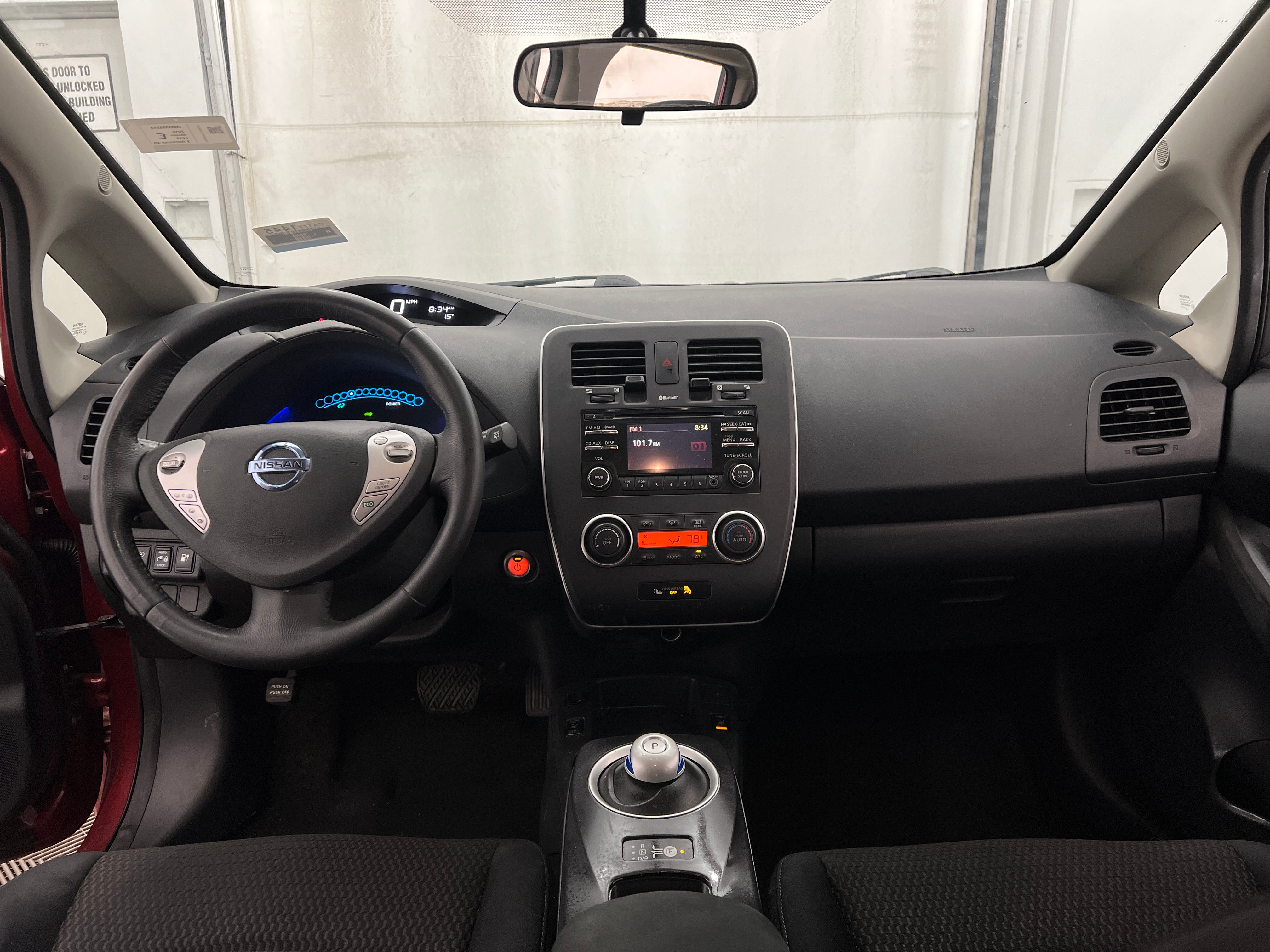 2015 Nissan Leaf S 3