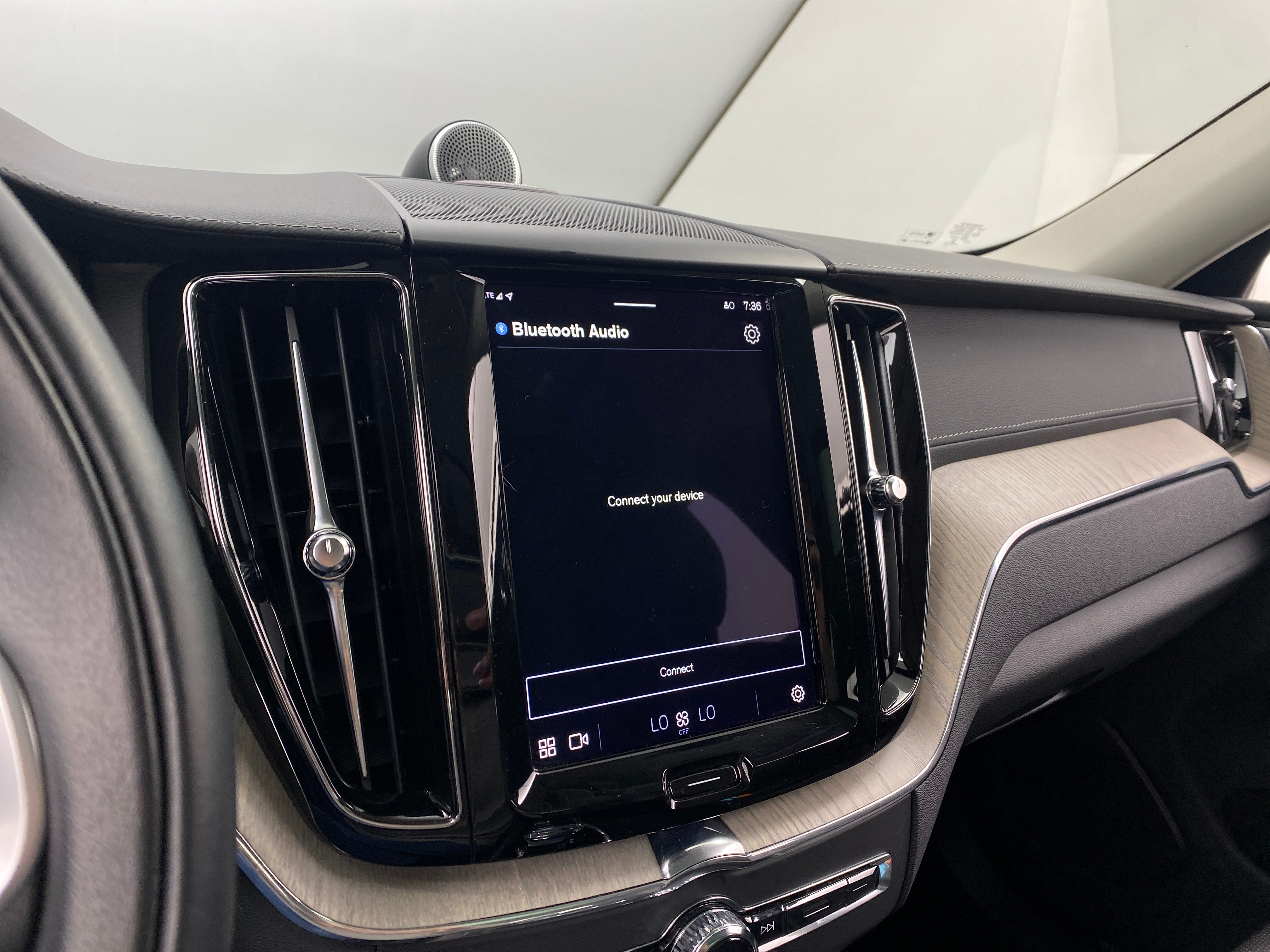 2022 Volvo XC60 Recharge Core 4