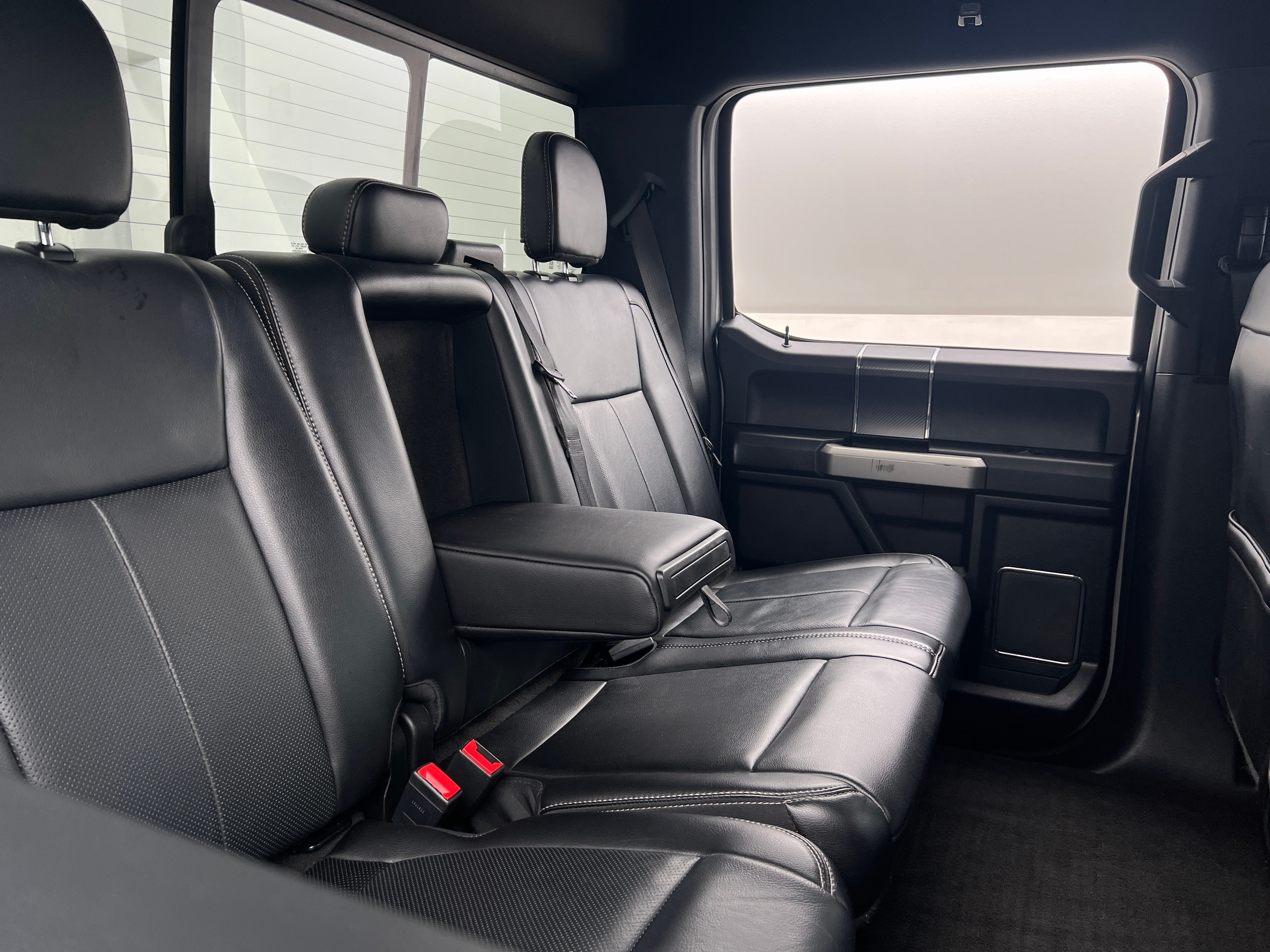 2019 Ford Econoline E-150 5