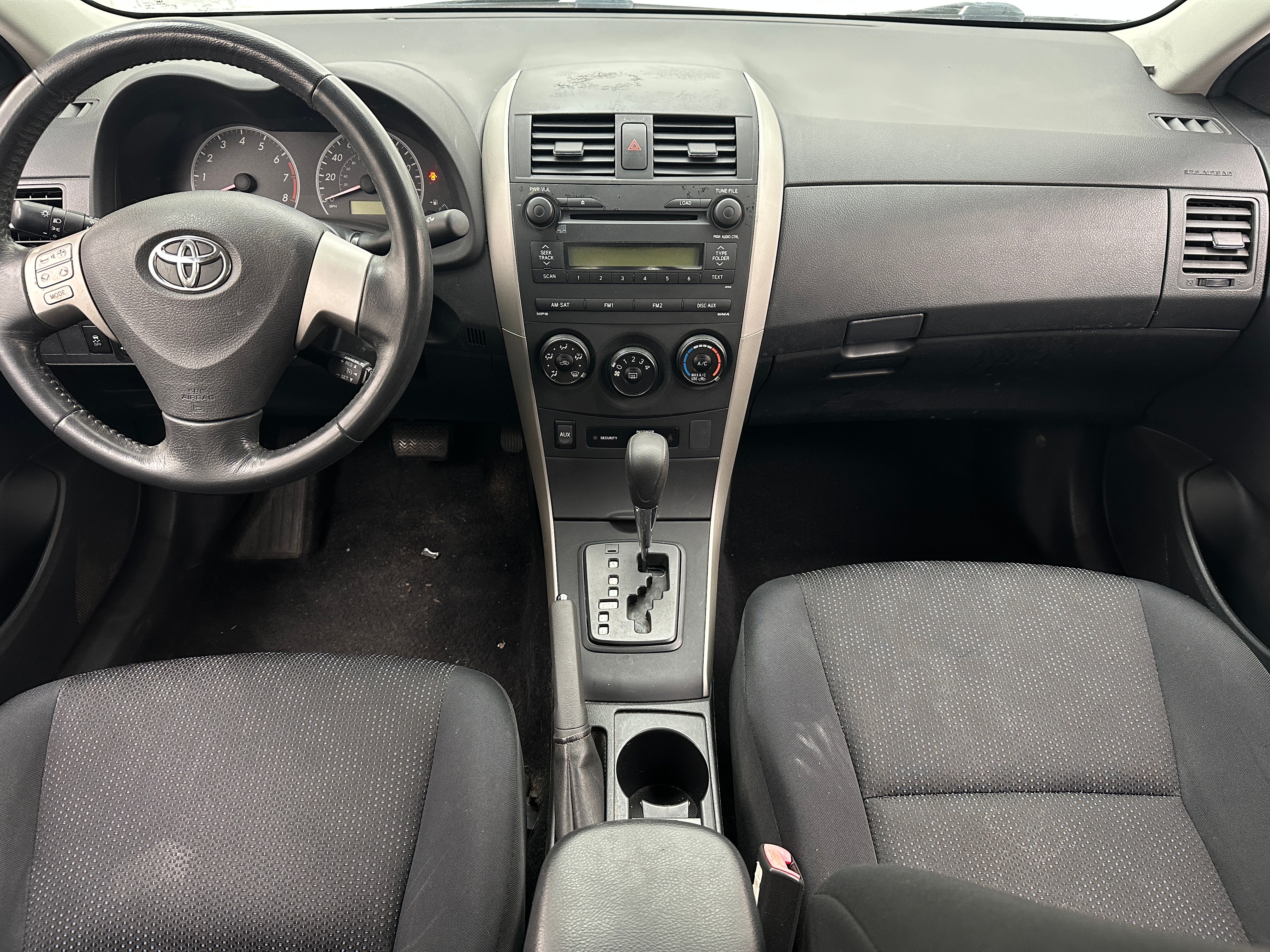 2009 Toyota Corolla S 3