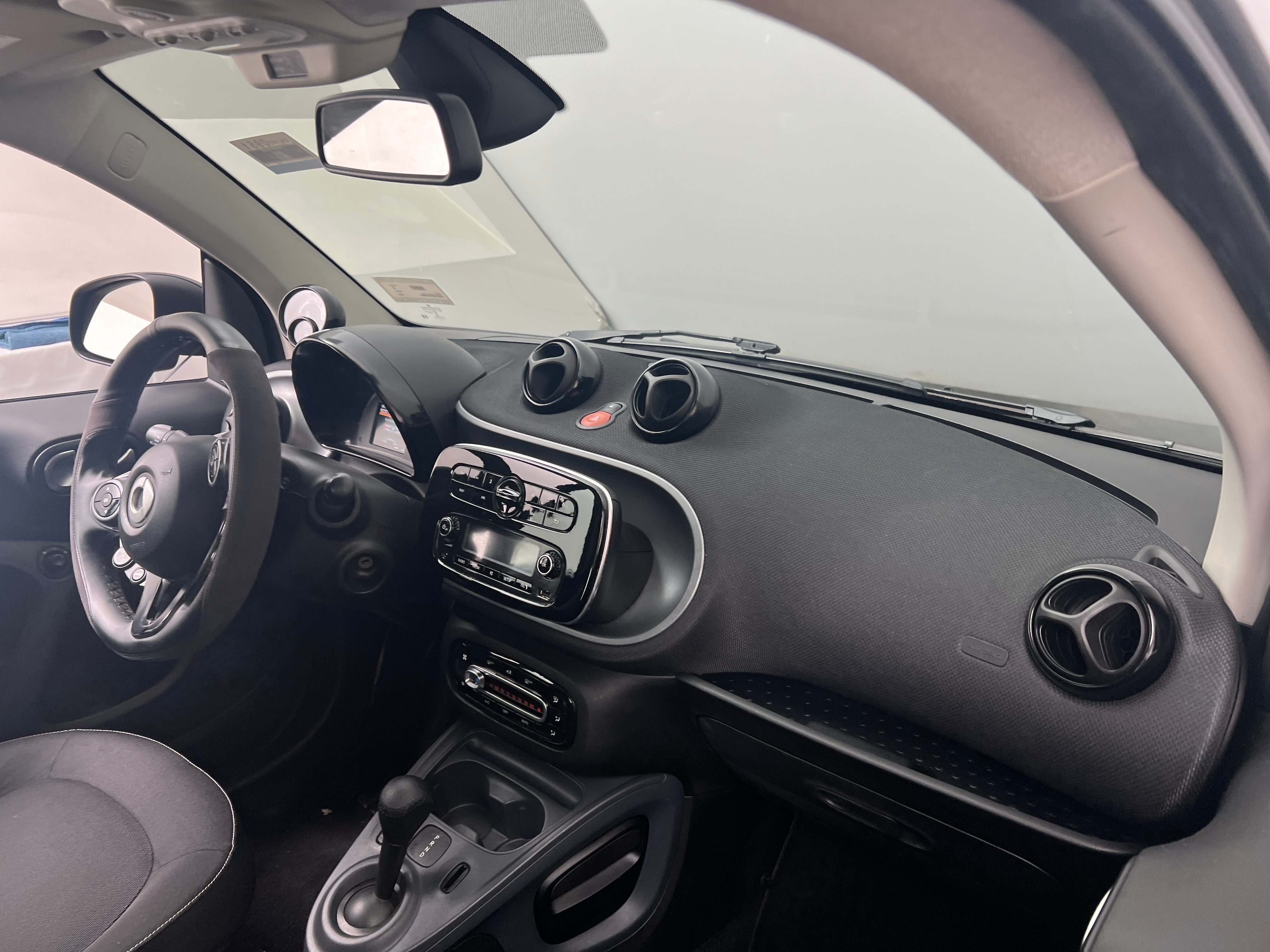 2018 smart fortwo Passion 3