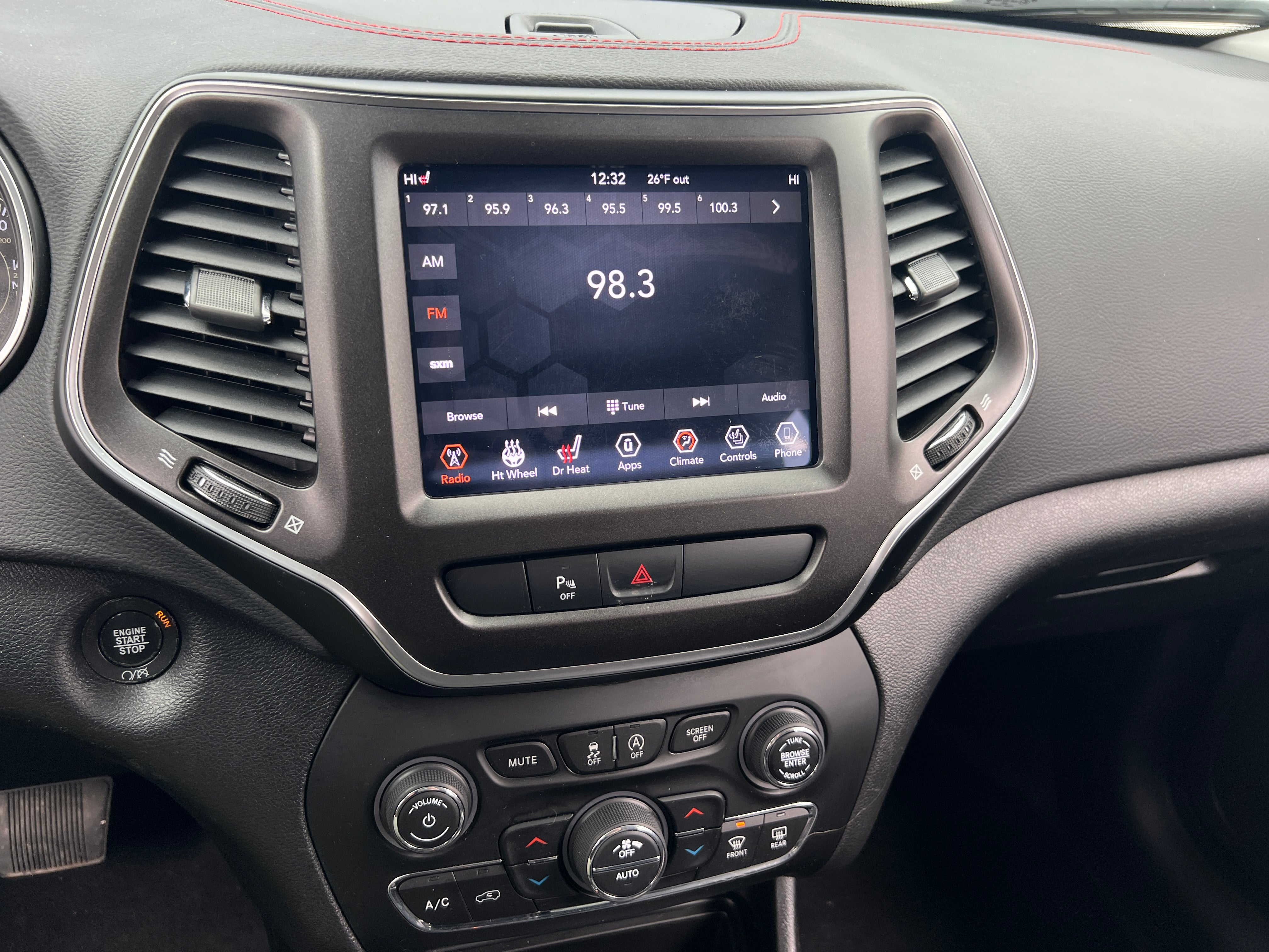 2019 Jeep Cherokee Trailhawk 4