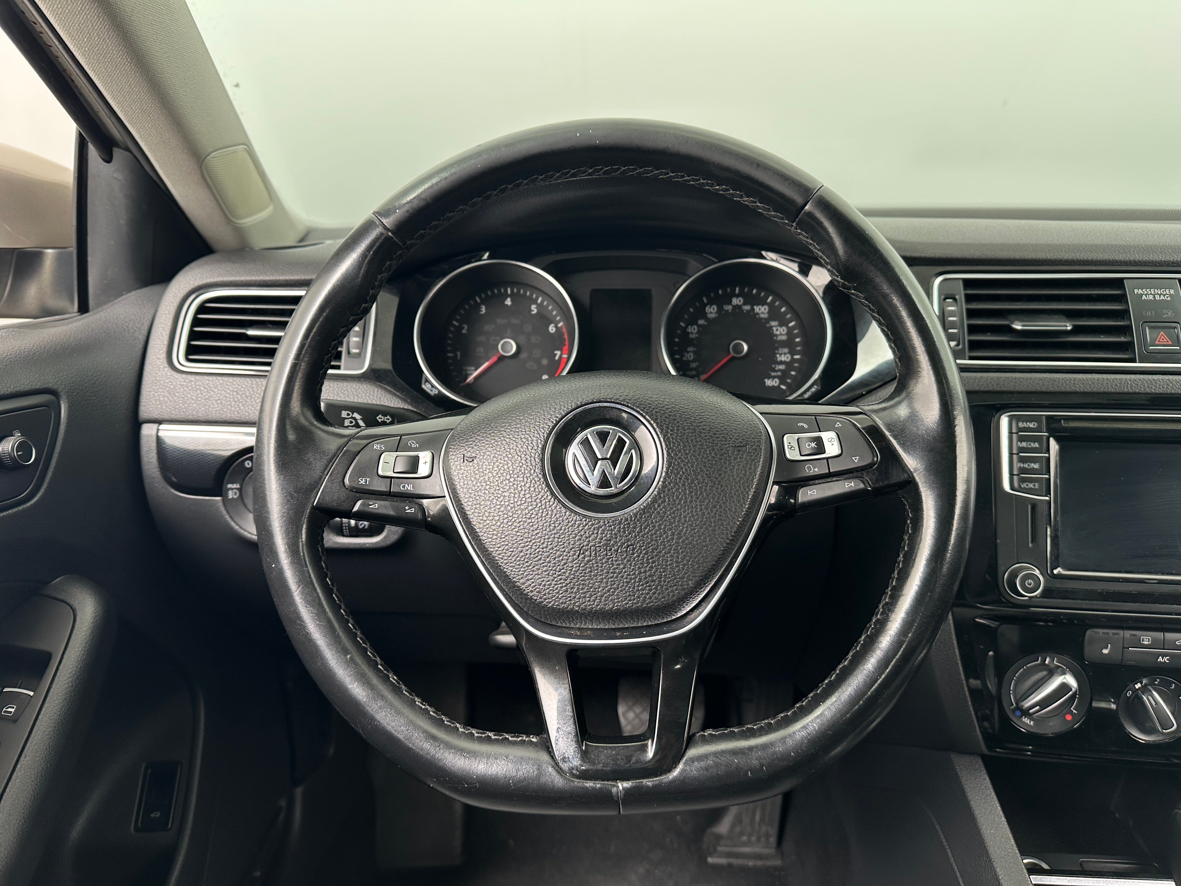 2016 Volkswagen Jetta SEL 4