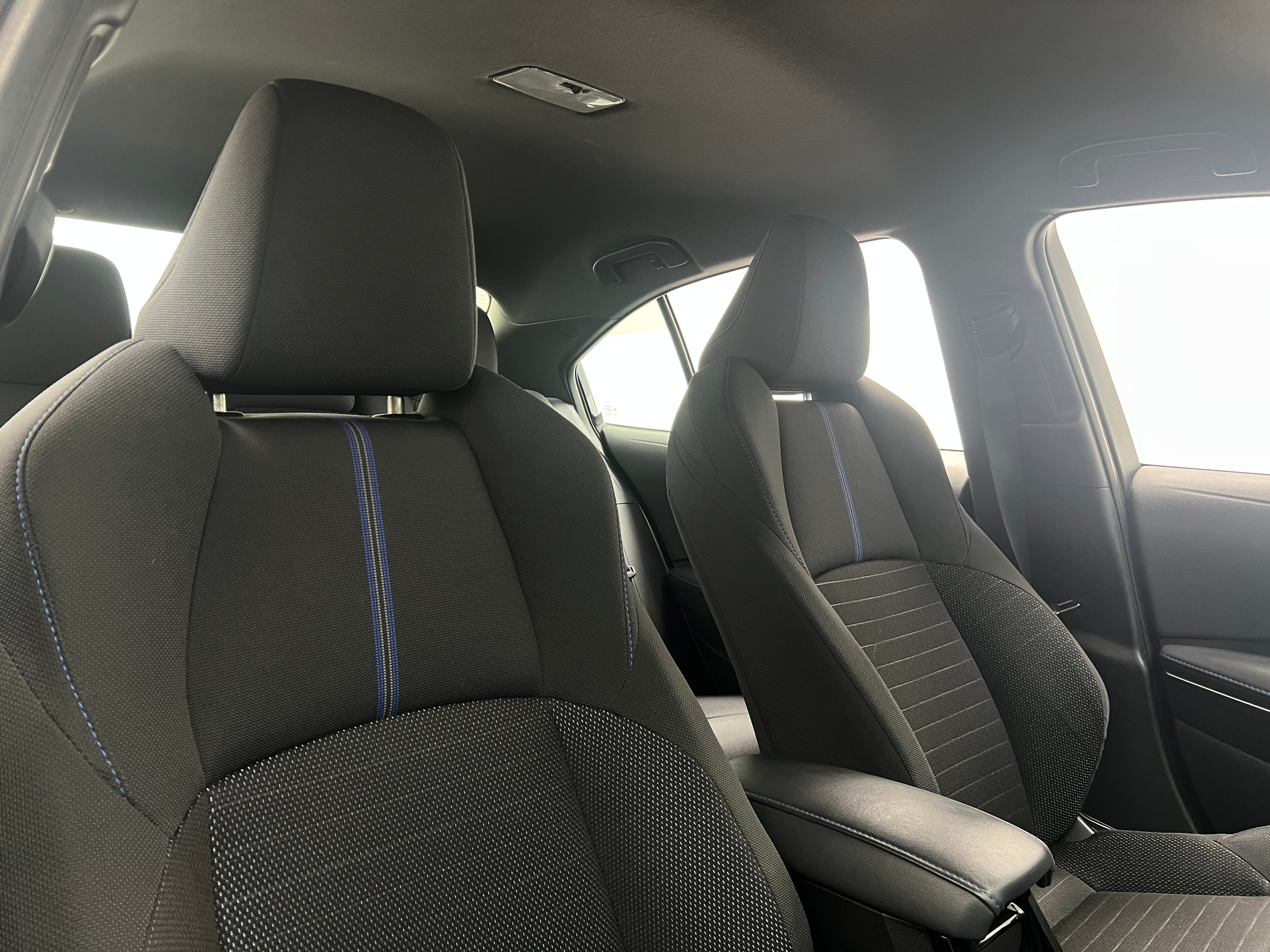 2022 Toyota Corolla SE 2
