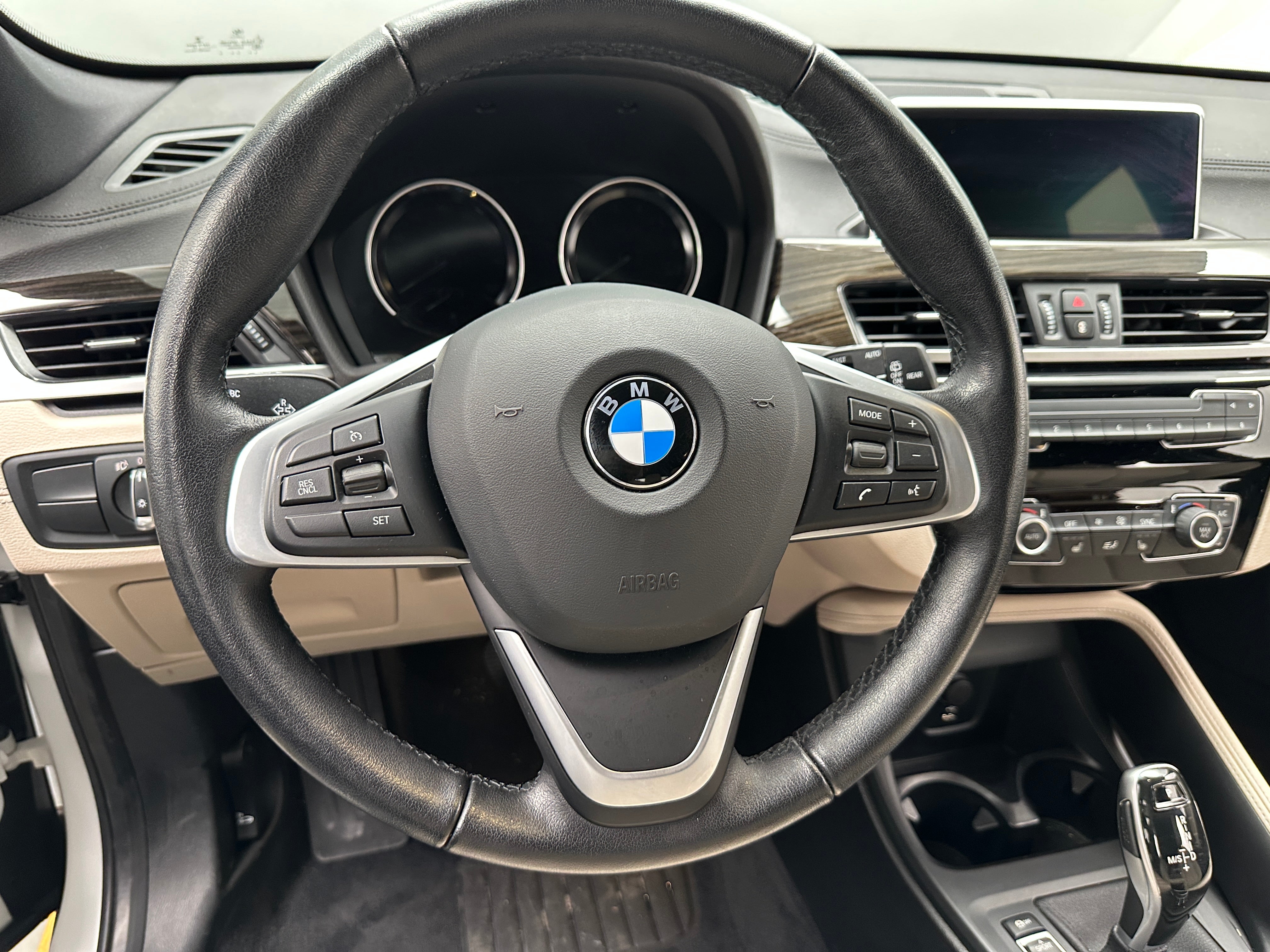 2021 BMW X1 xDrive28i 5