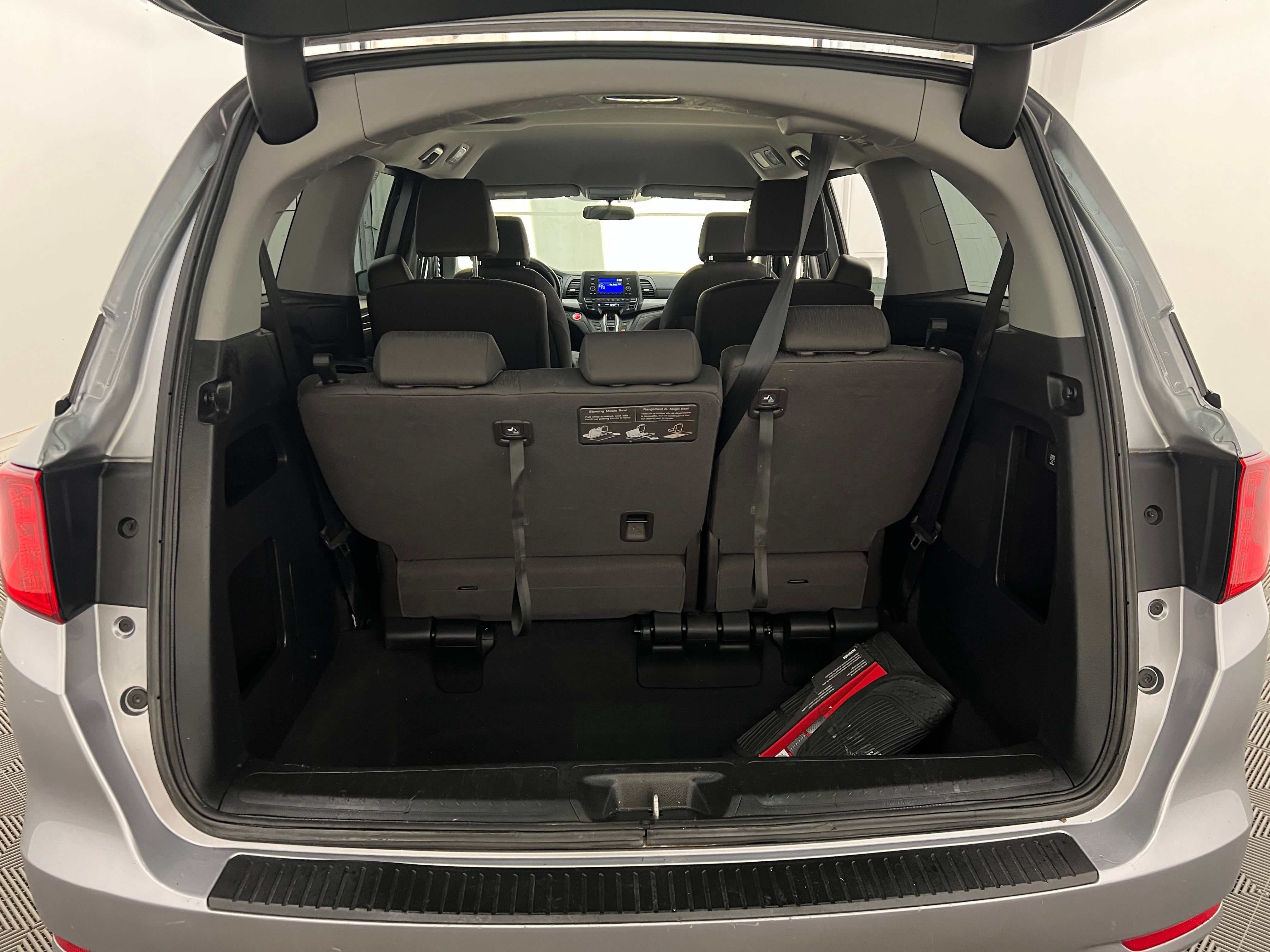 2018 Honda Odyssey LX 7