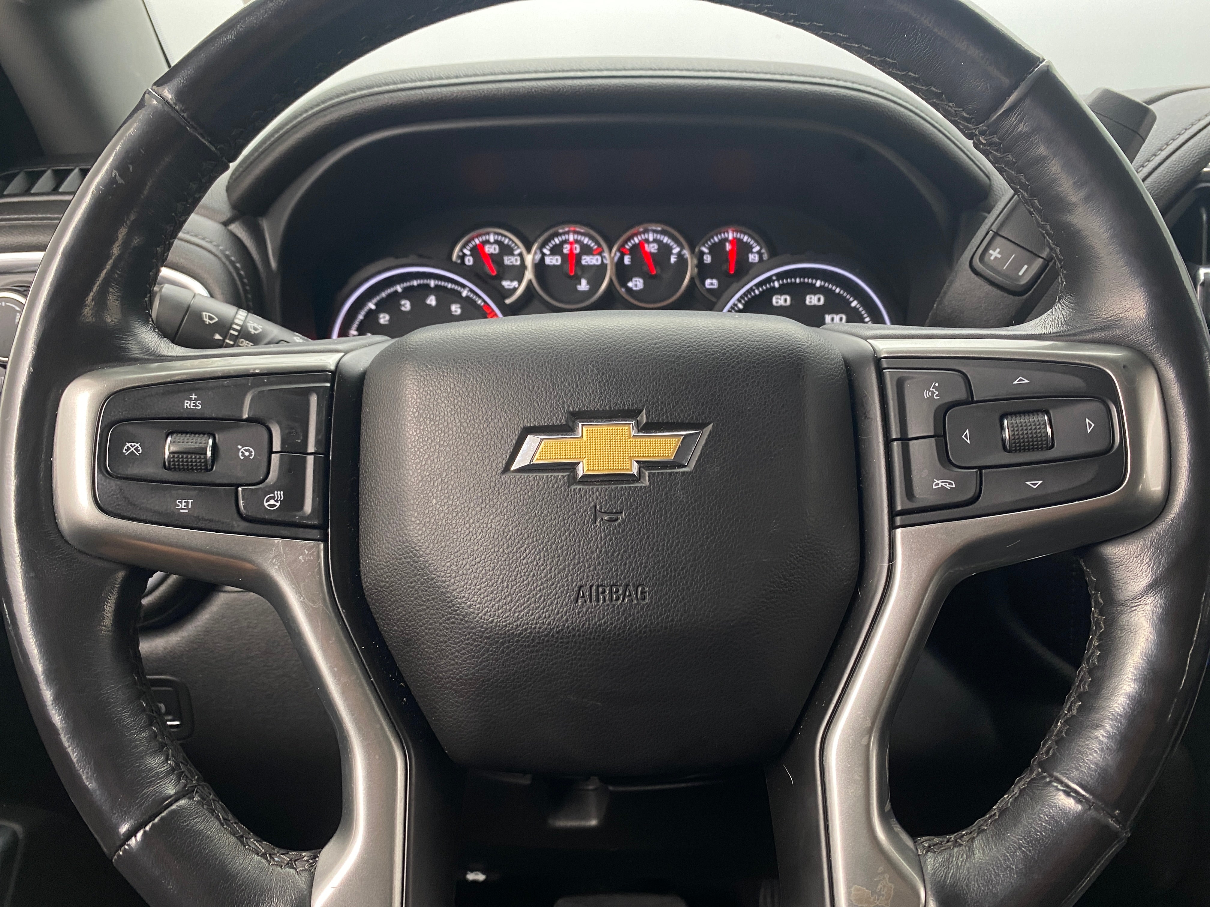 2019 Chevrolet Silverado 1500 LTZ 4