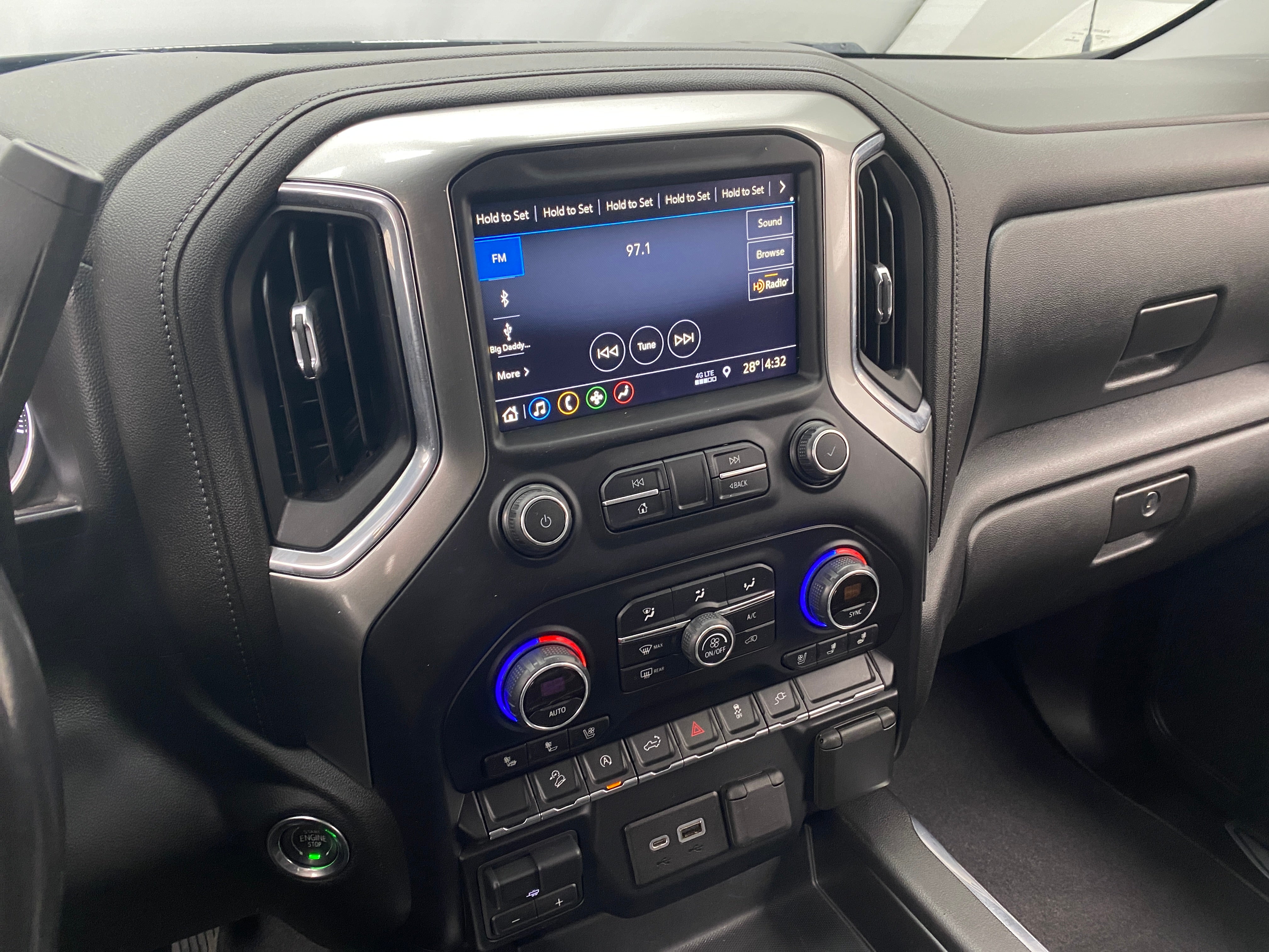 2019 Chevrolet Silverado 1500 LTZ 3