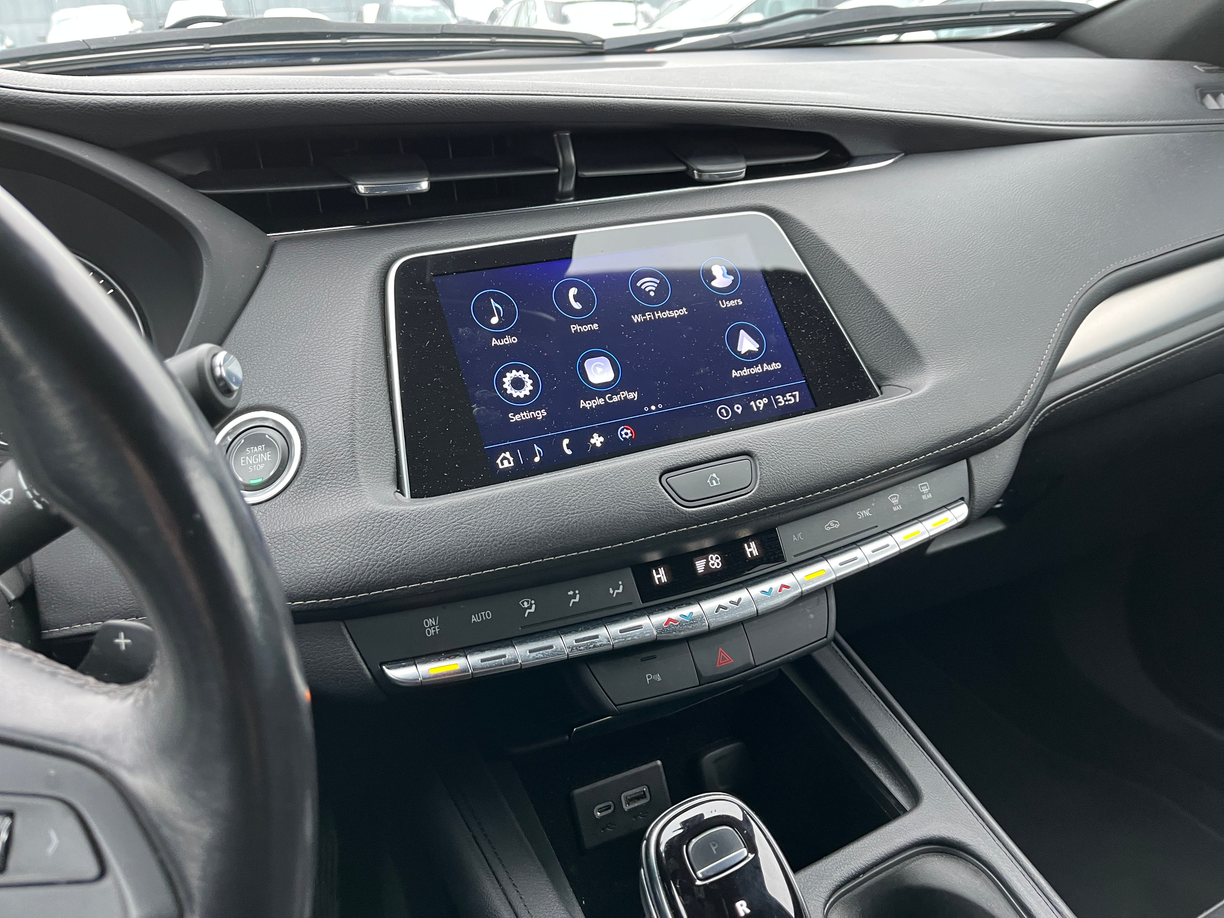 2022 Cadillac XT4 Premium Luxury 4
