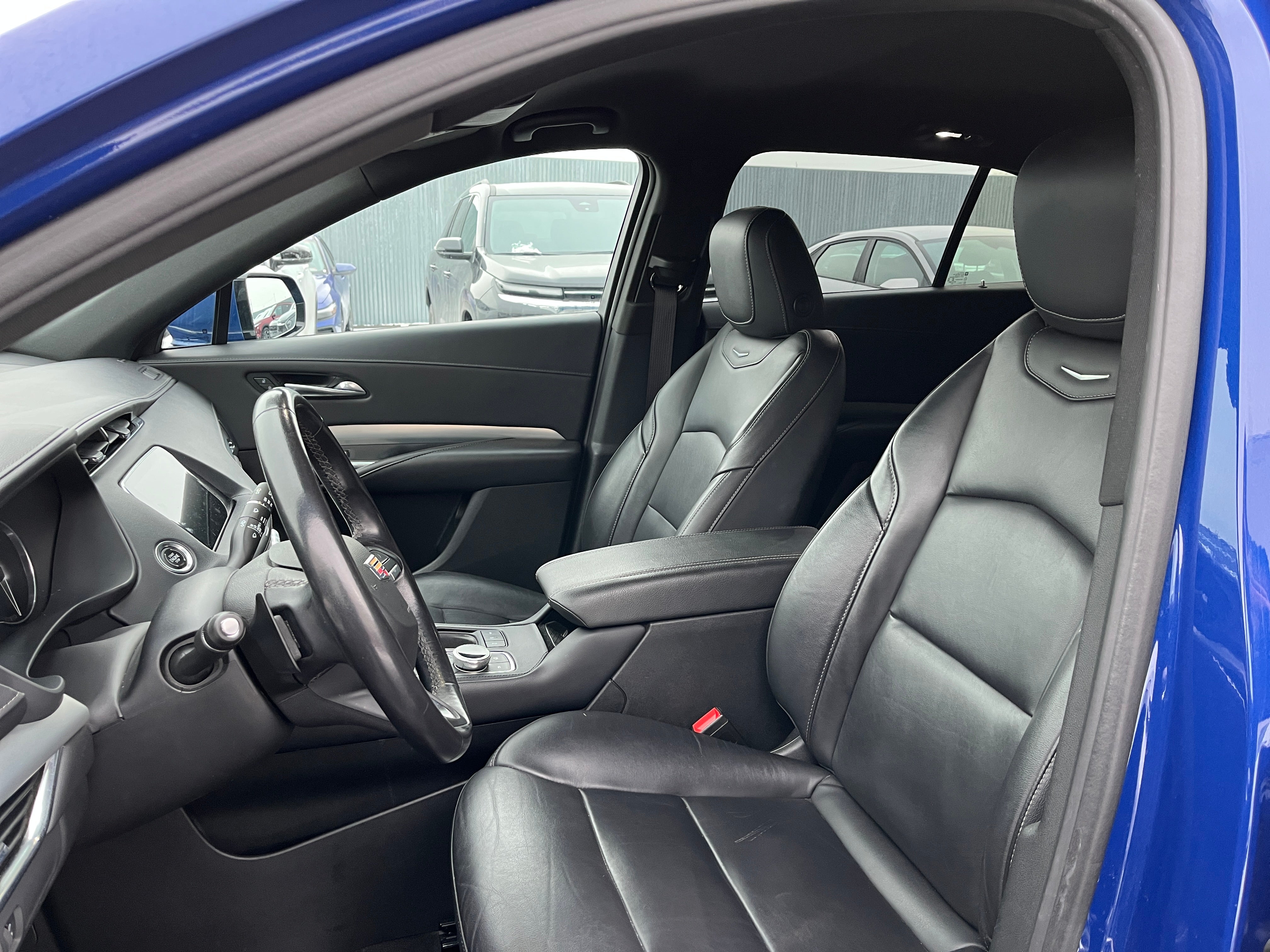 2022 Cadillac XT4 Premium Luxury 2