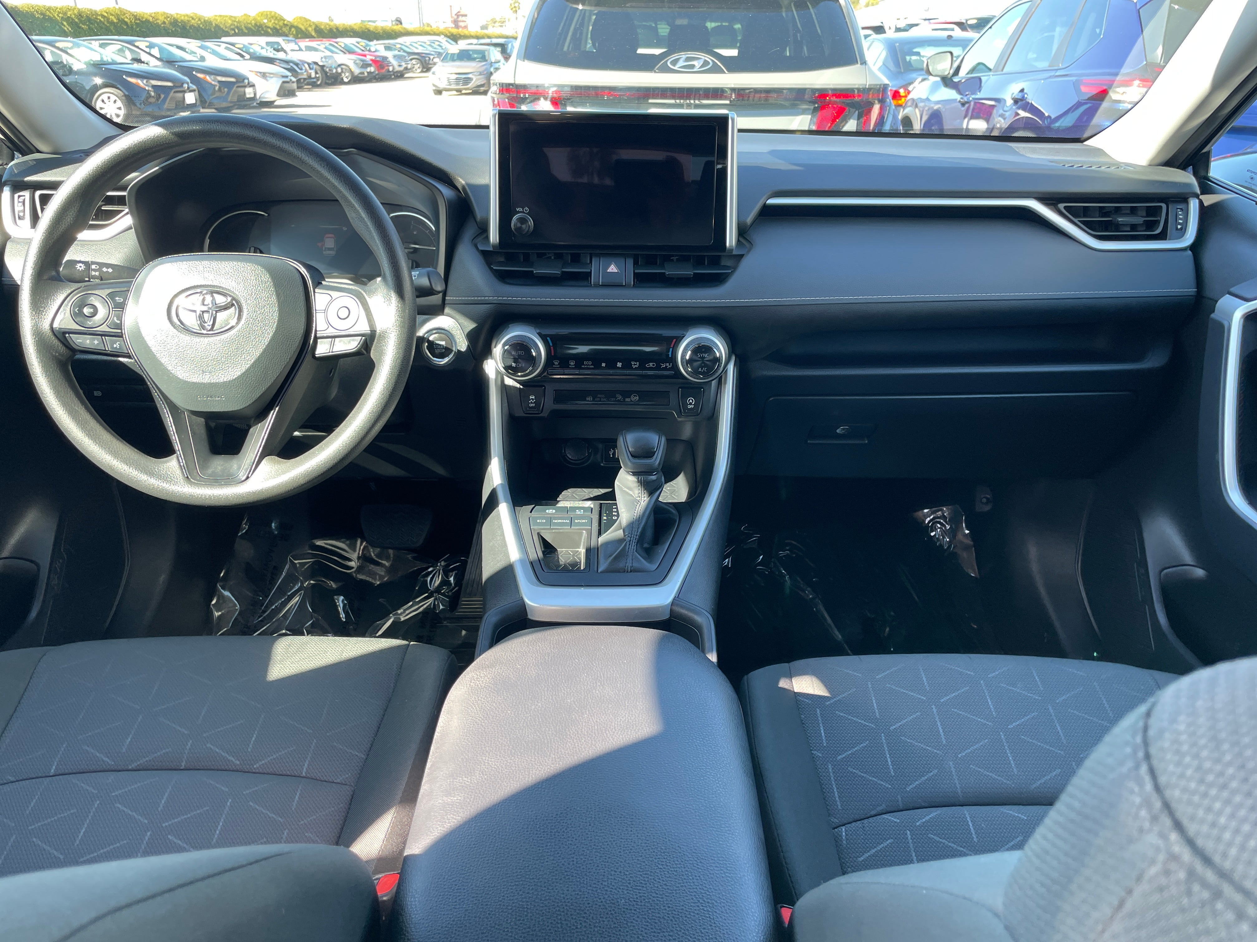 2024 Toyota RAV4 XLE 3