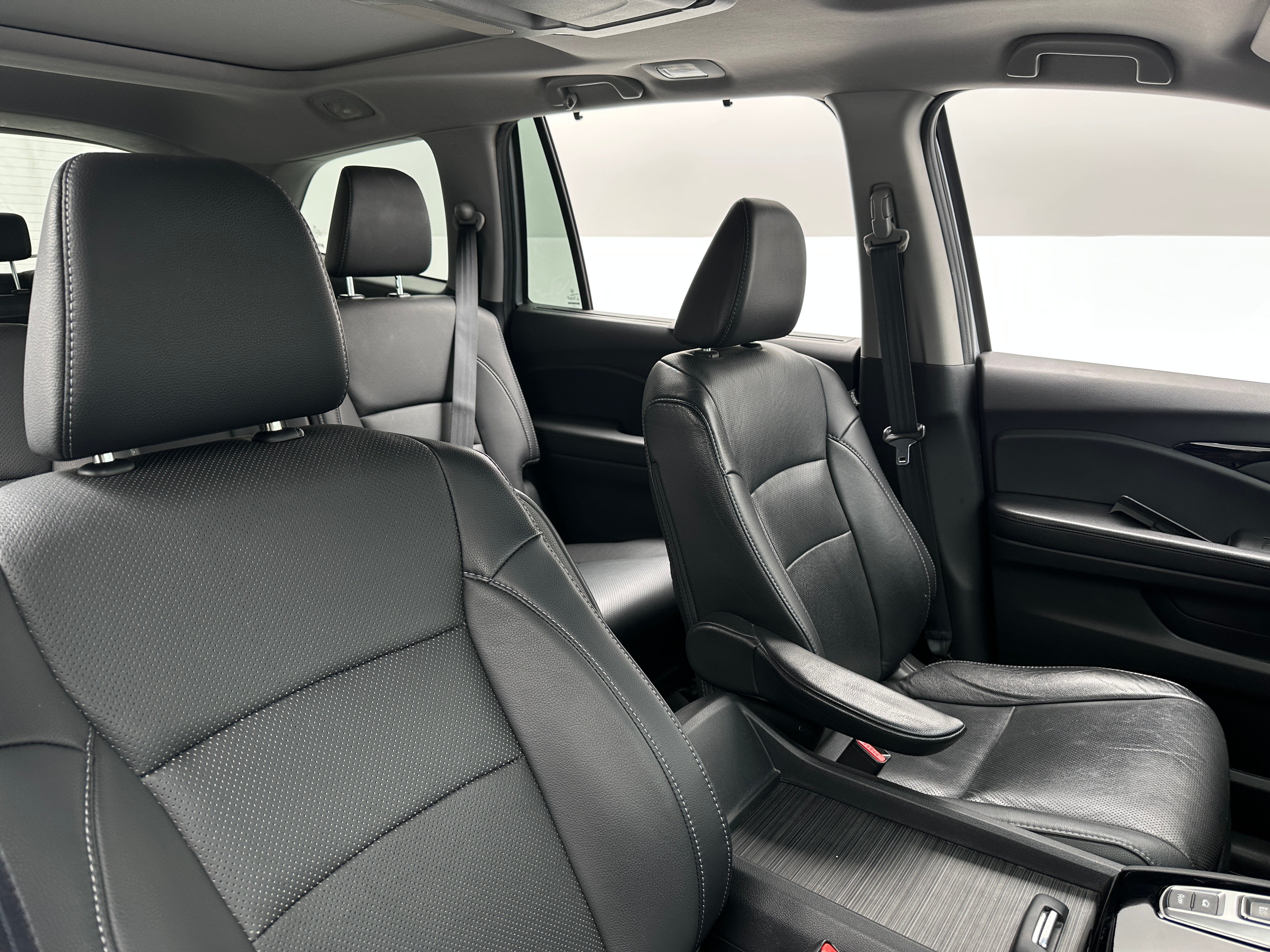 2019 Honda Pilot Elite 2