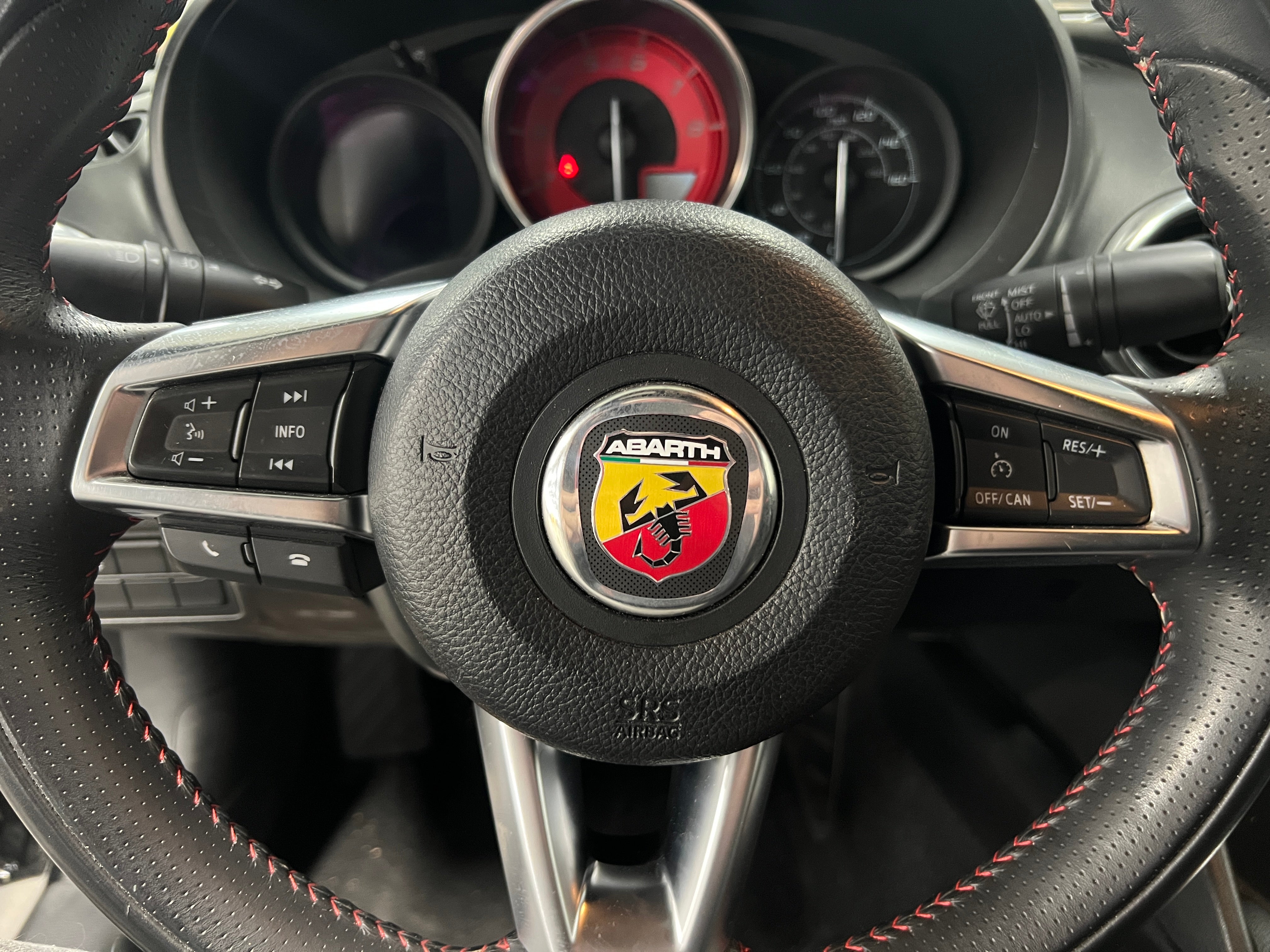 2019 Fiat 124 Spider Abarth 4