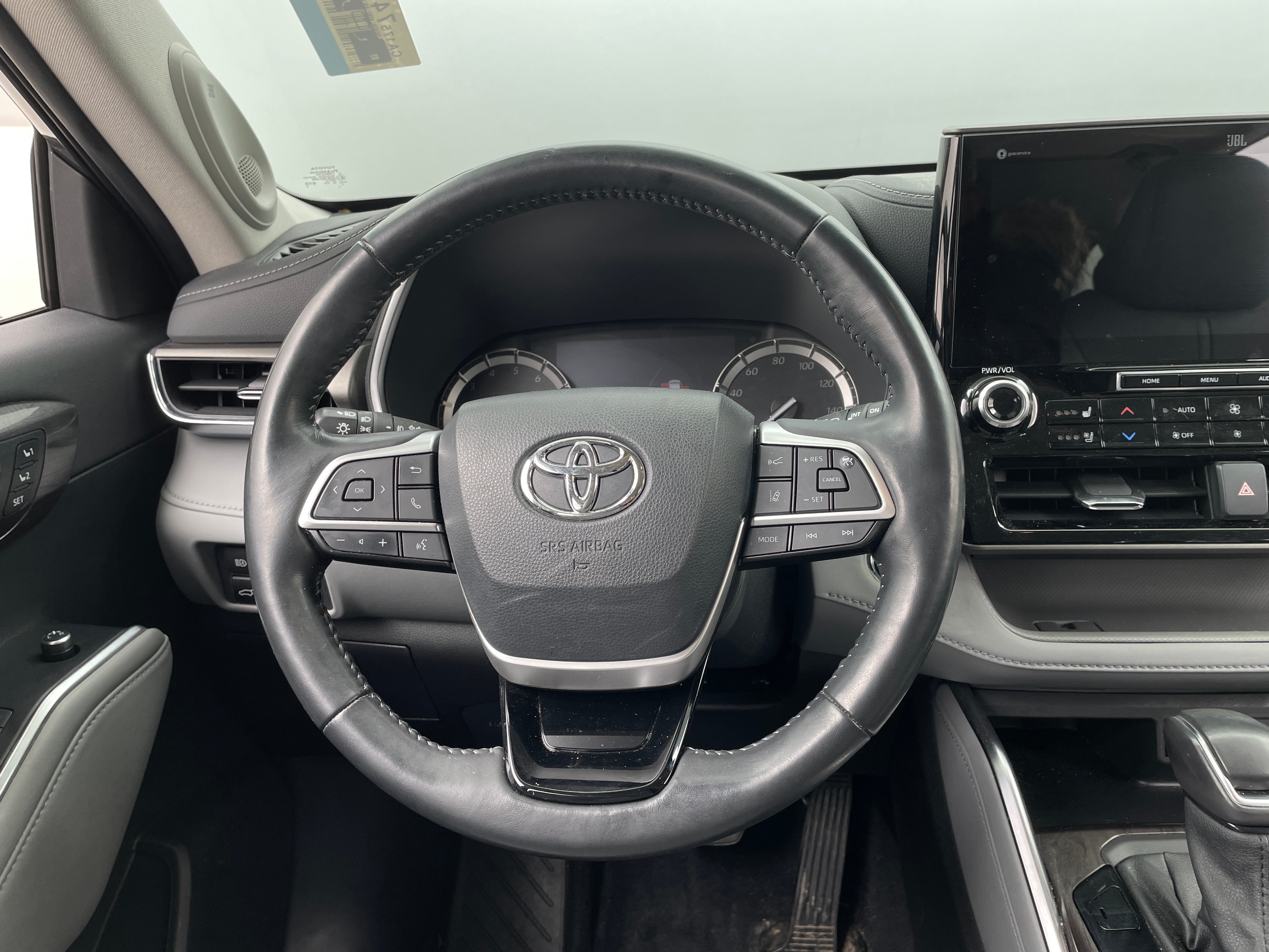 2022 Toyota Highlander Limited 4