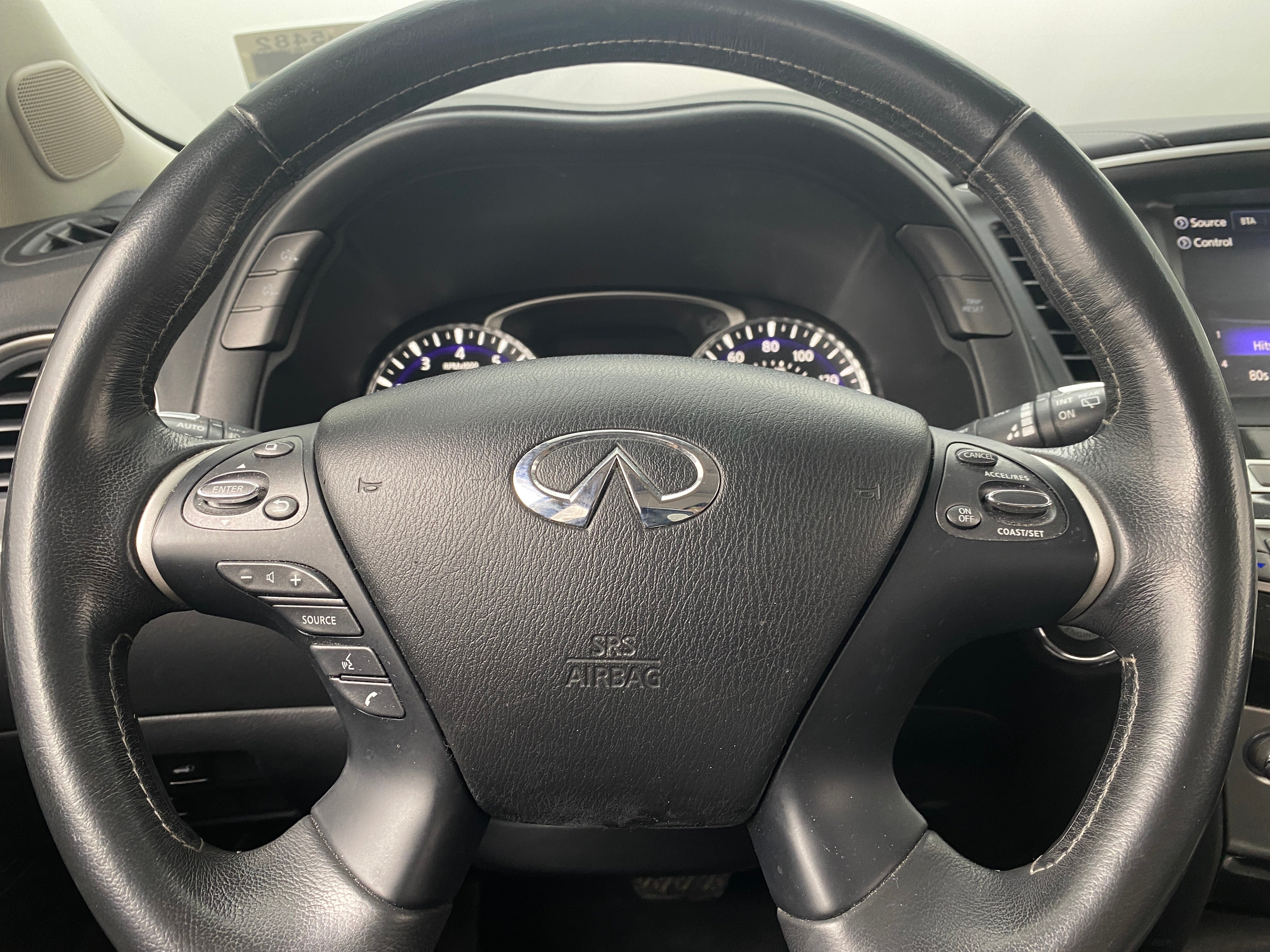 2019 INFINITI QX60 Luxe 5