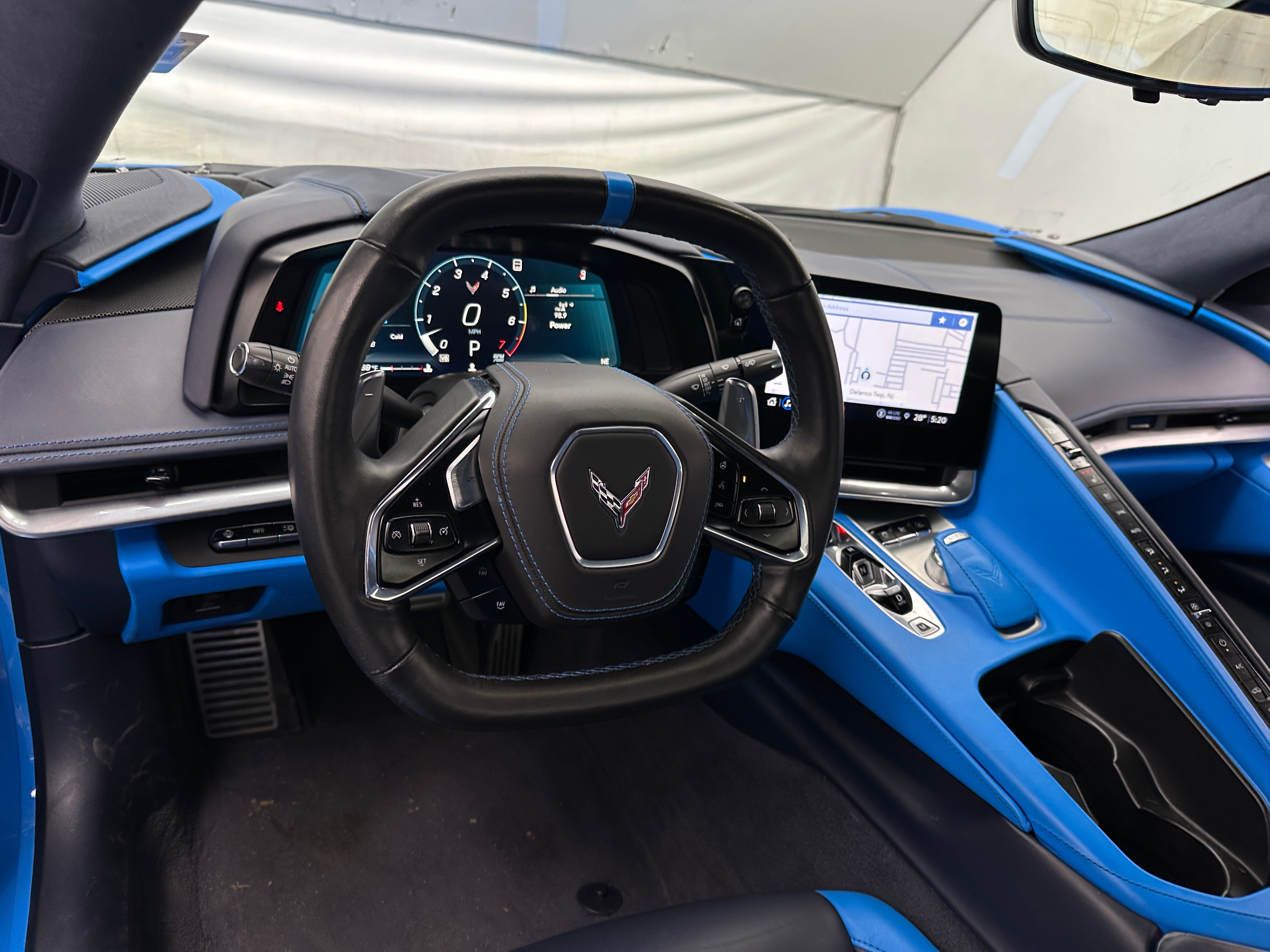 2023 Chevrolet Corvette Stingray 2