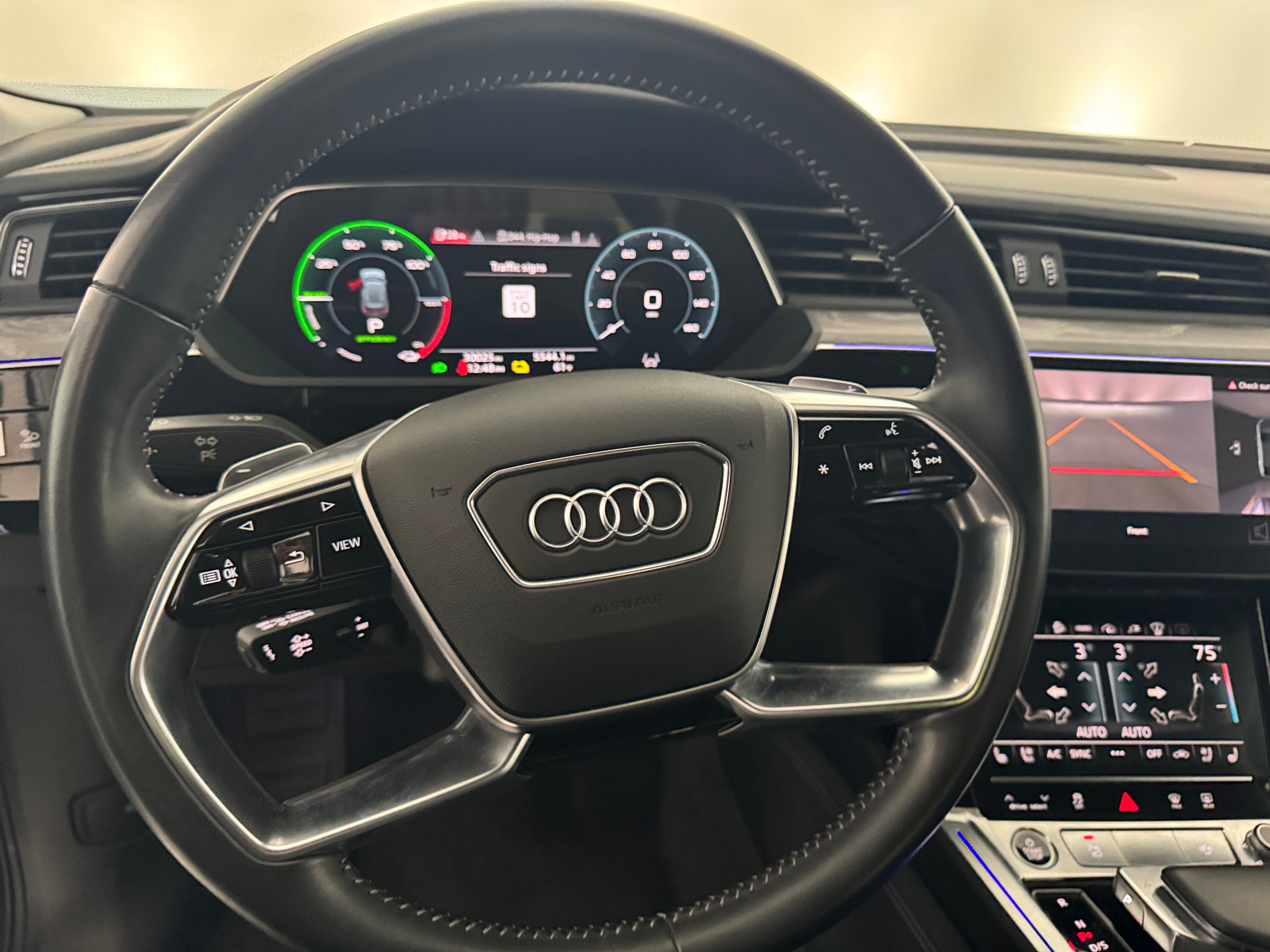 2021 Audi e-tron S Prestige 5