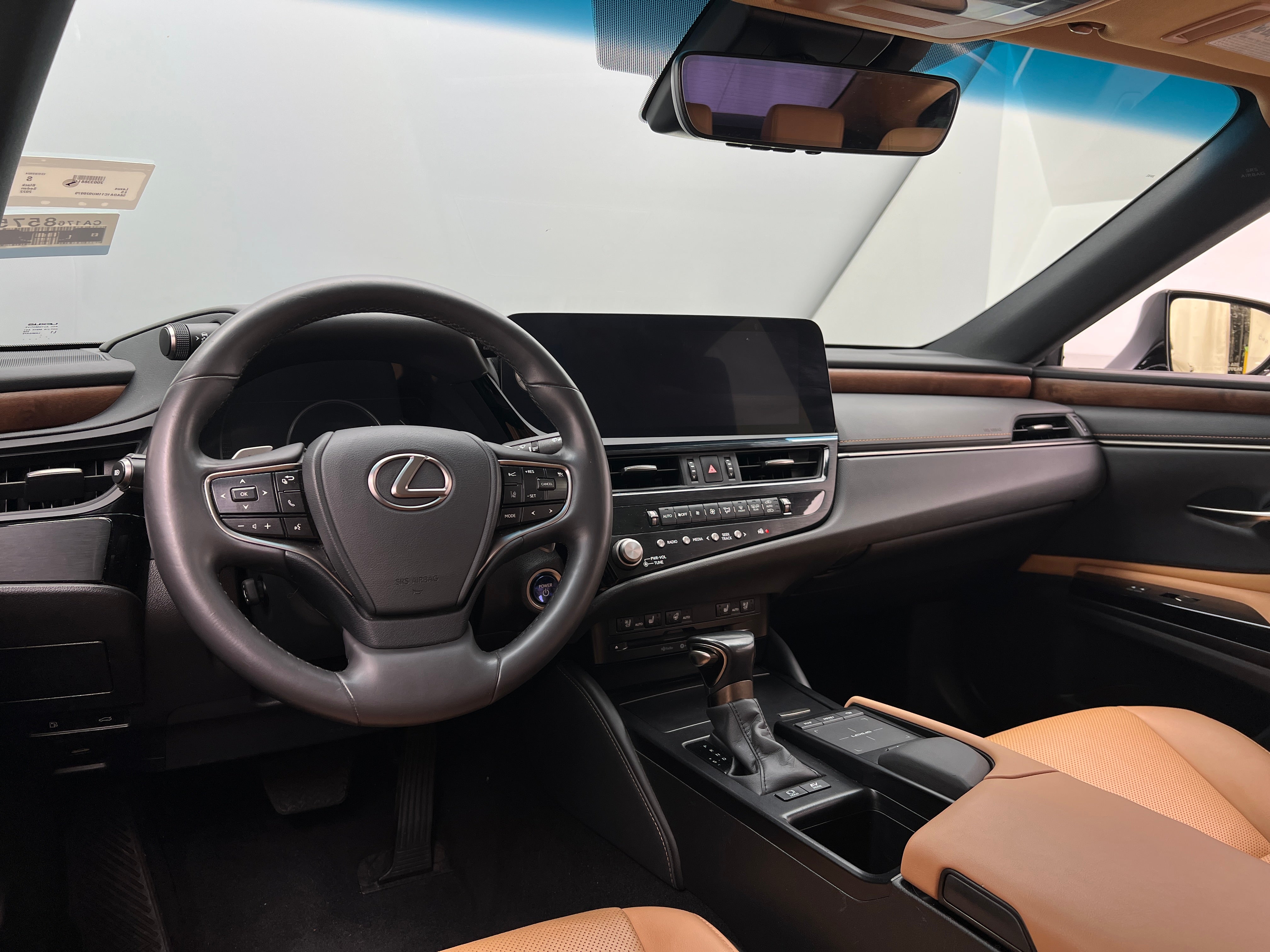 2022 Lexus ES Hybrid 300h 2