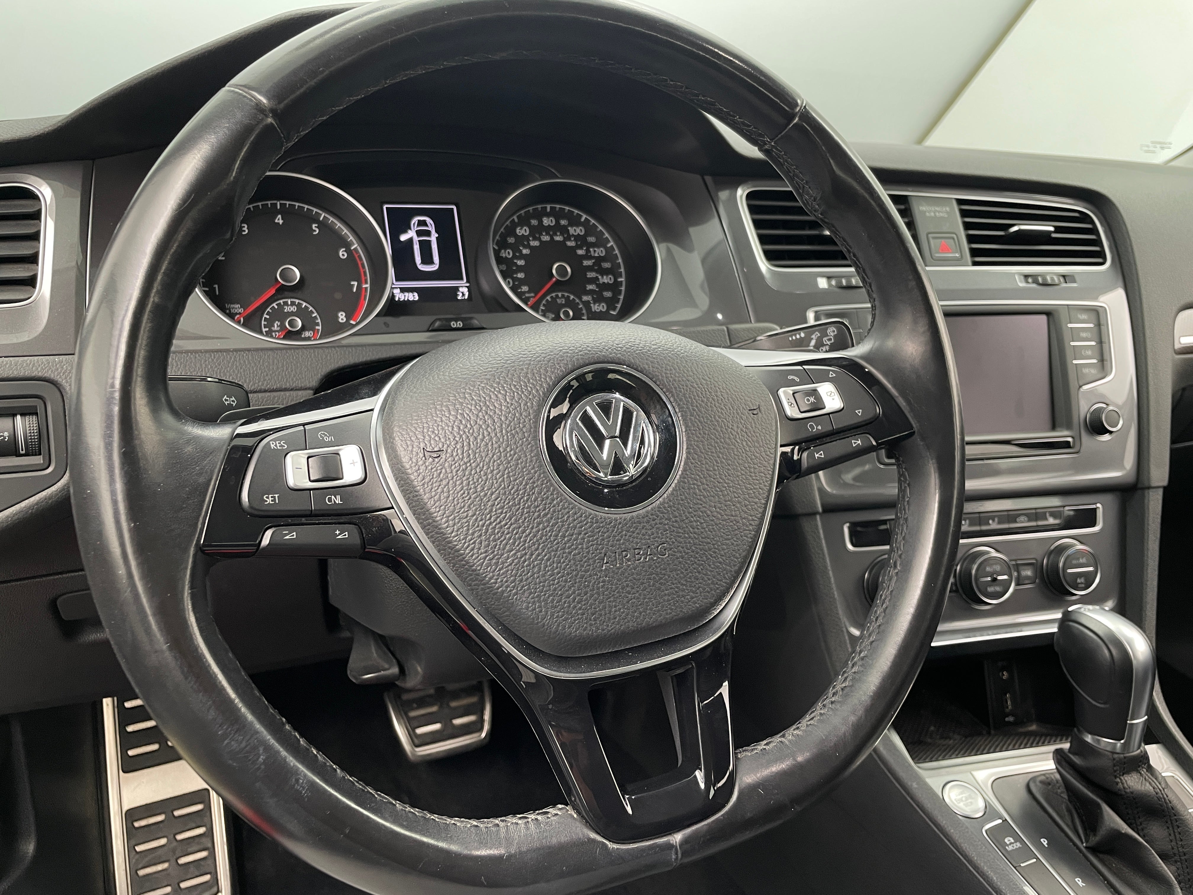 2017 Volkswagen Golf Alltrack SEL 5