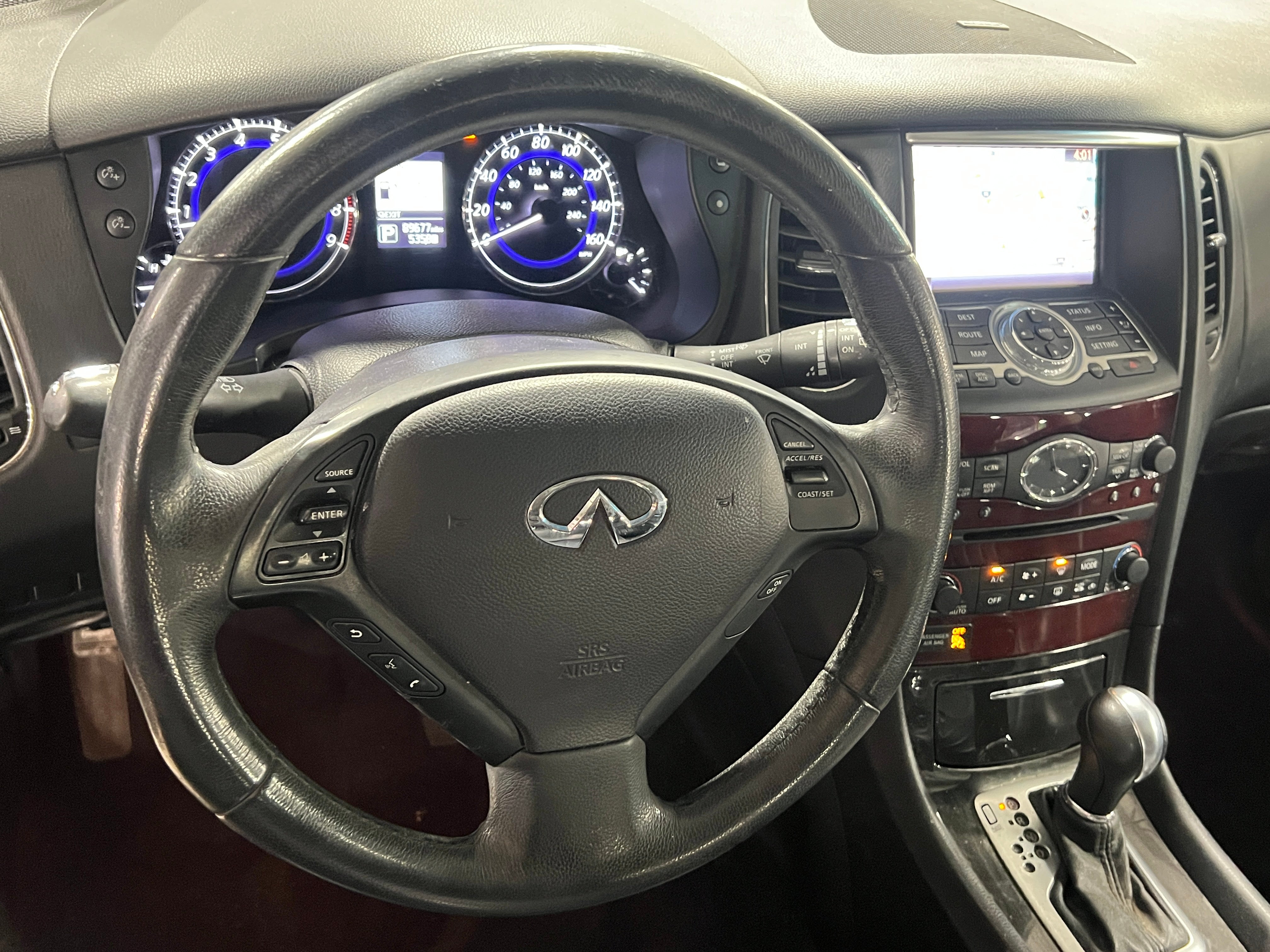 2016 INFINITI QX50 Base 4