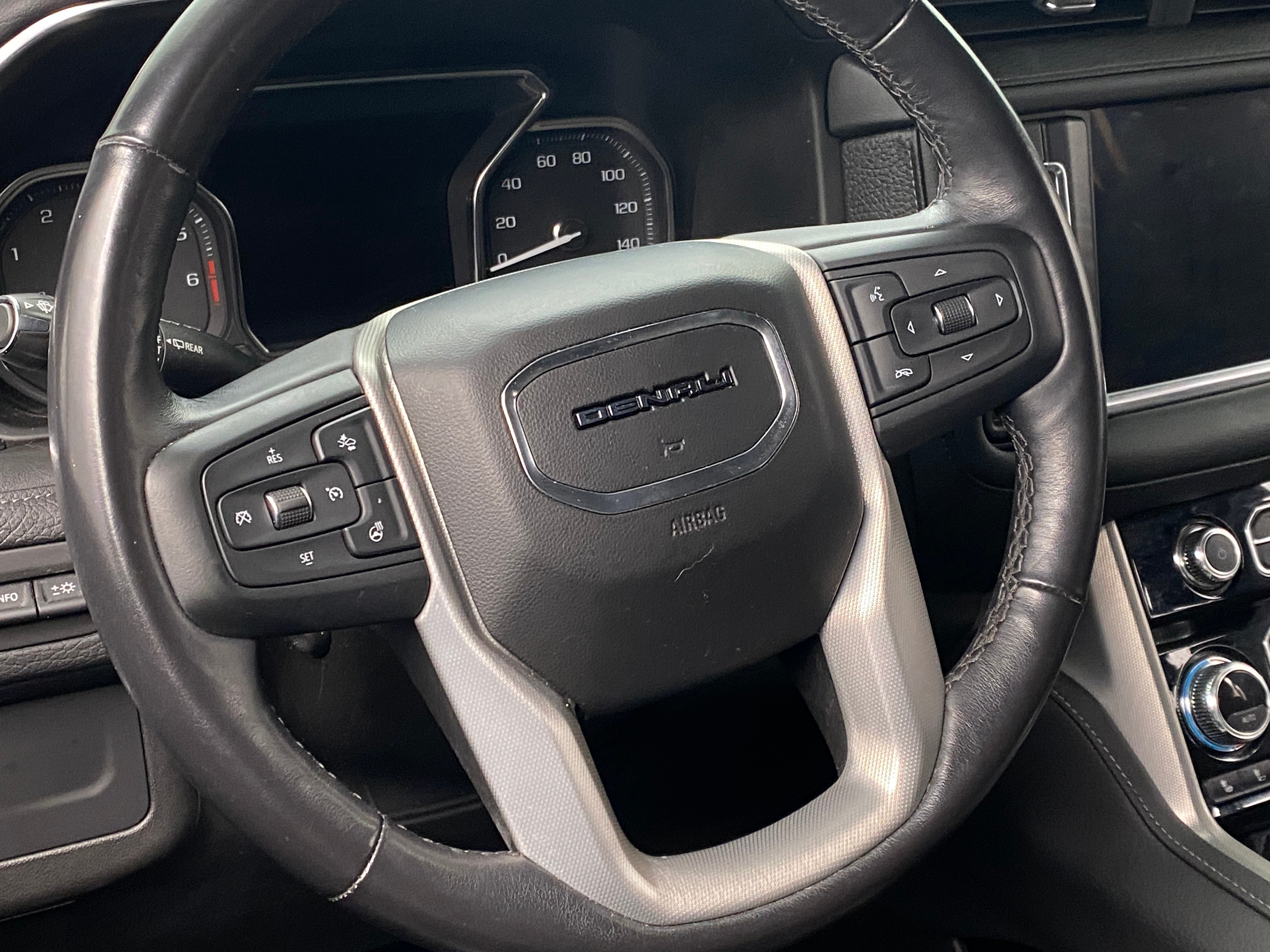 2021 GMC Yukon Denali 4