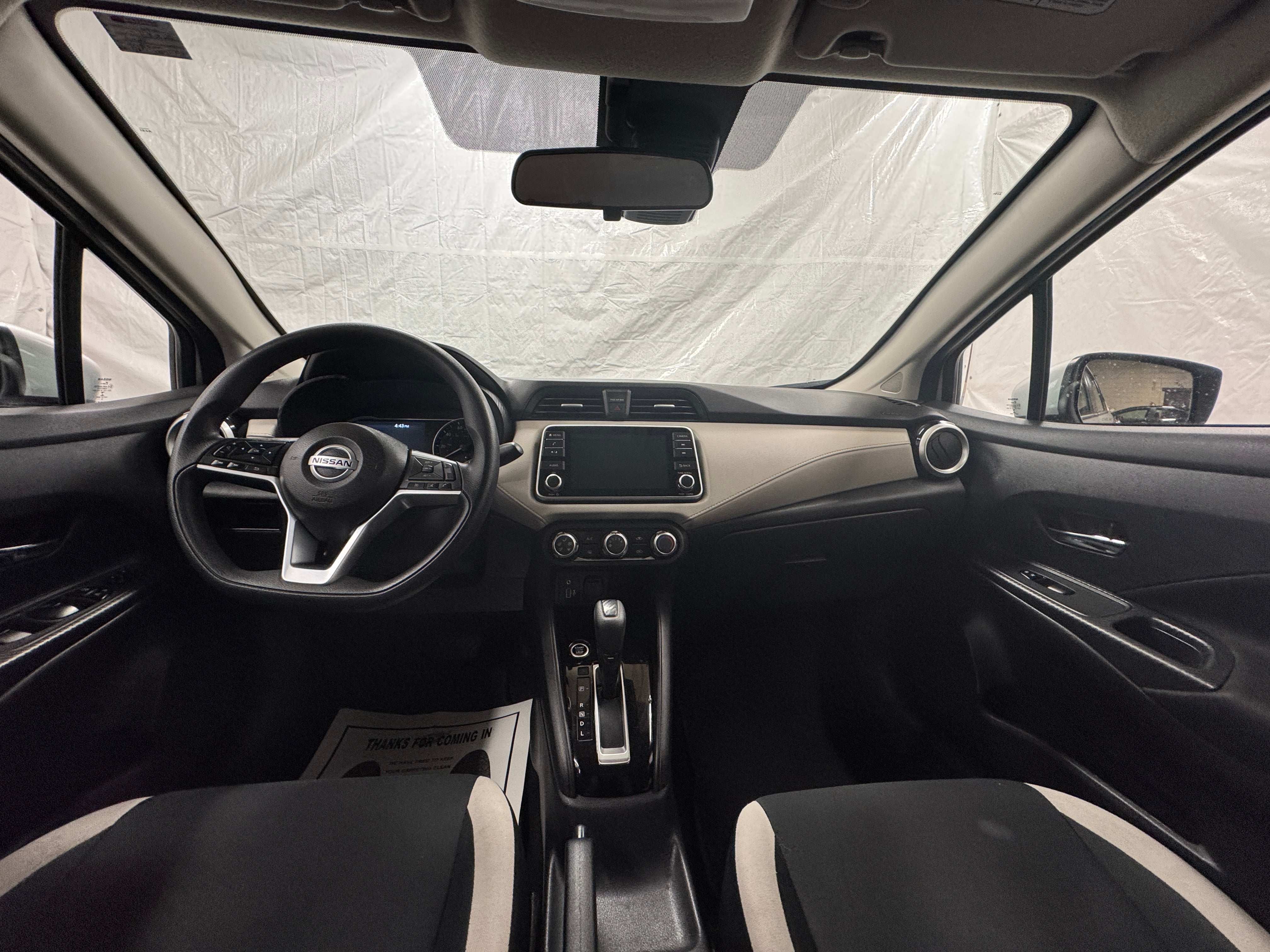 2022 Nissan Versa SV 3