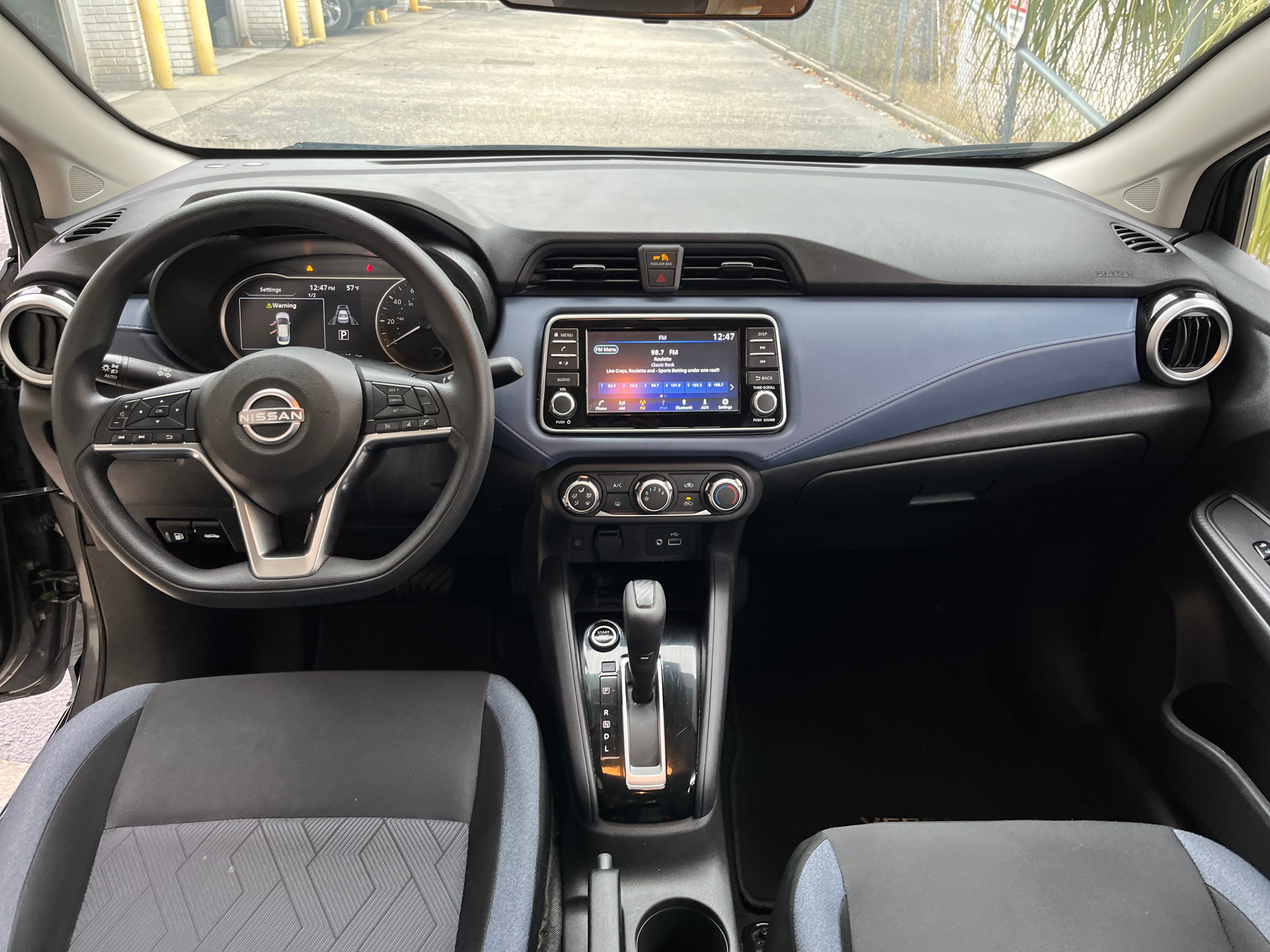 2023 Nissan Versa SV 3