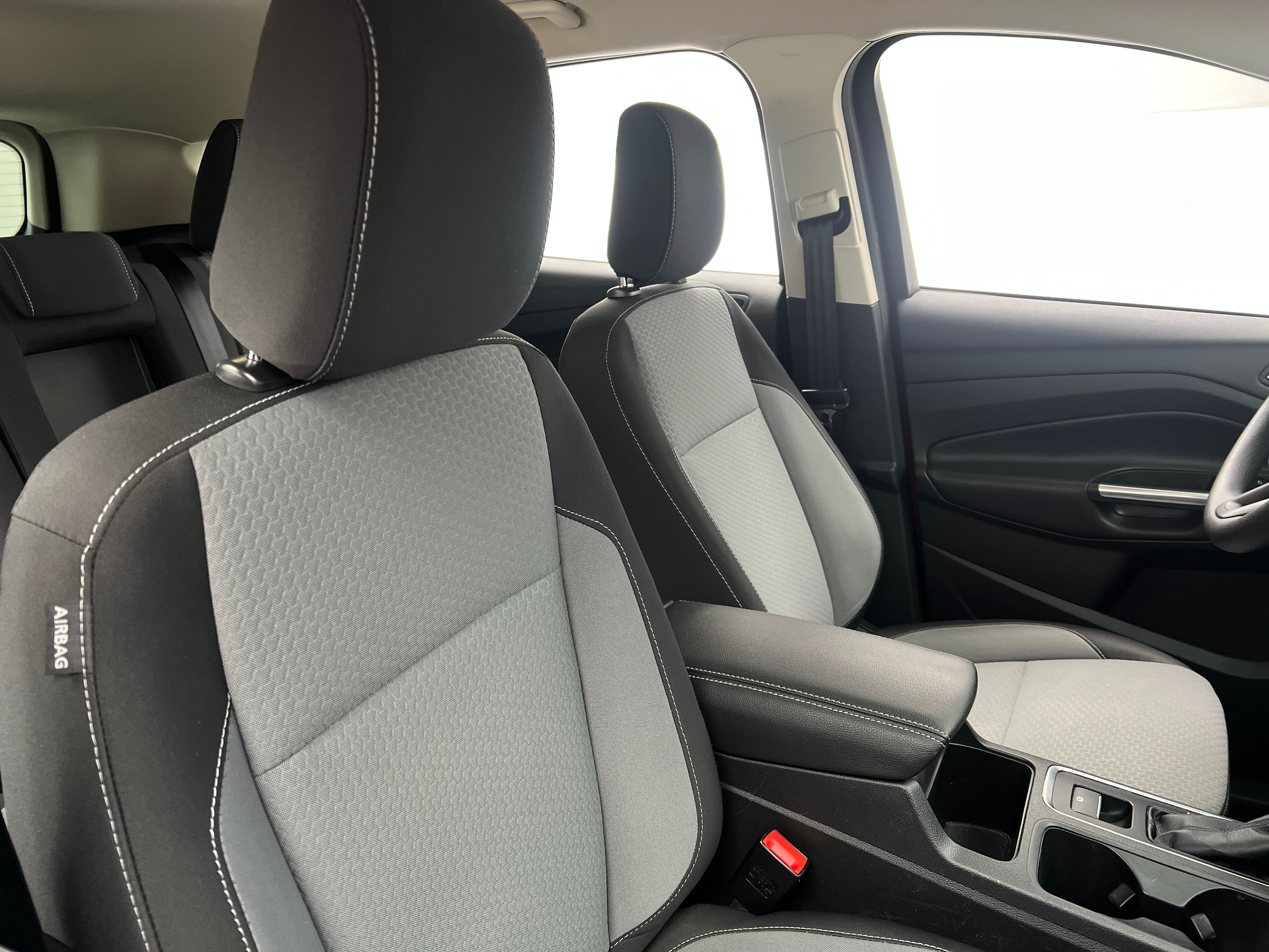 2019 Ford Escape SE 2