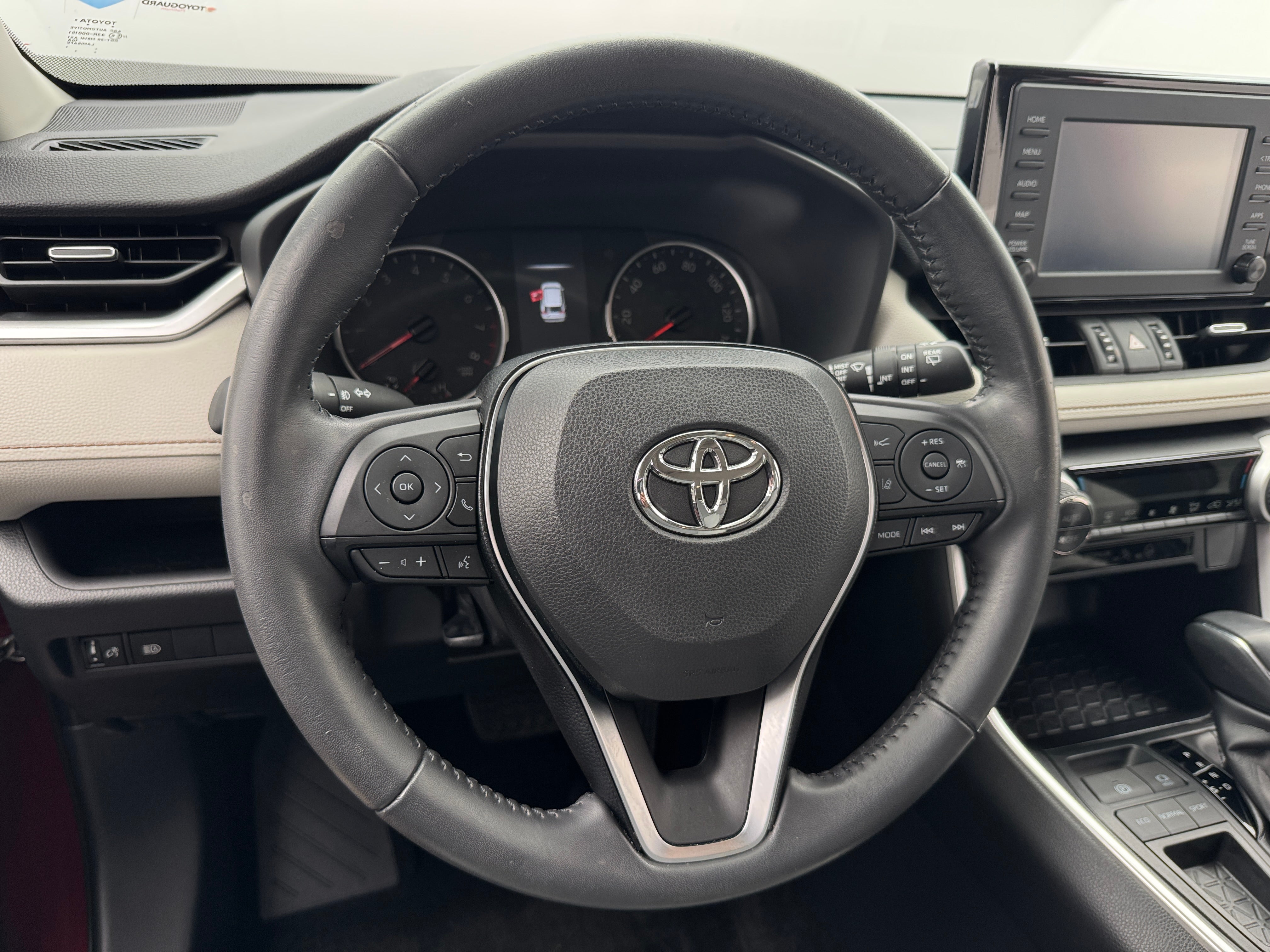 2019 Toyota RAV4 XLE Premium 5