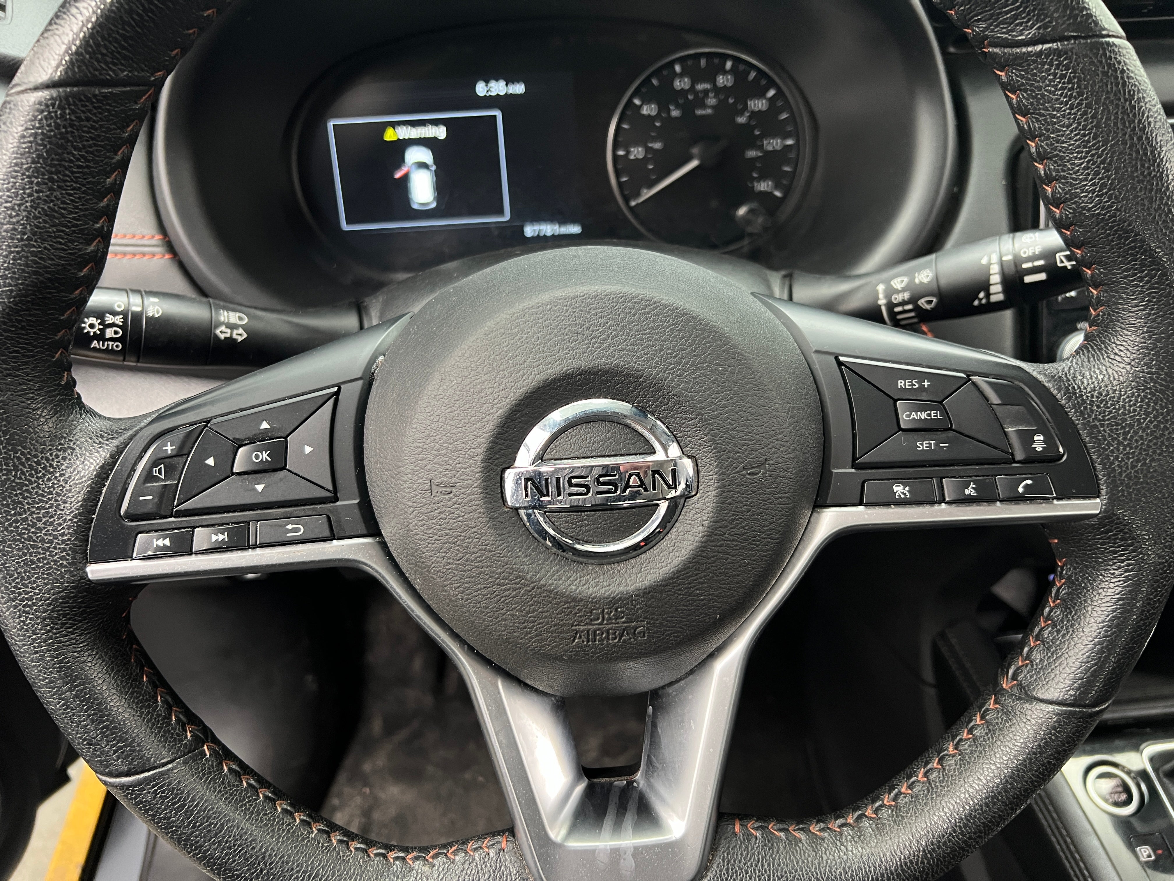 2021 Nissan Kicks SR 5