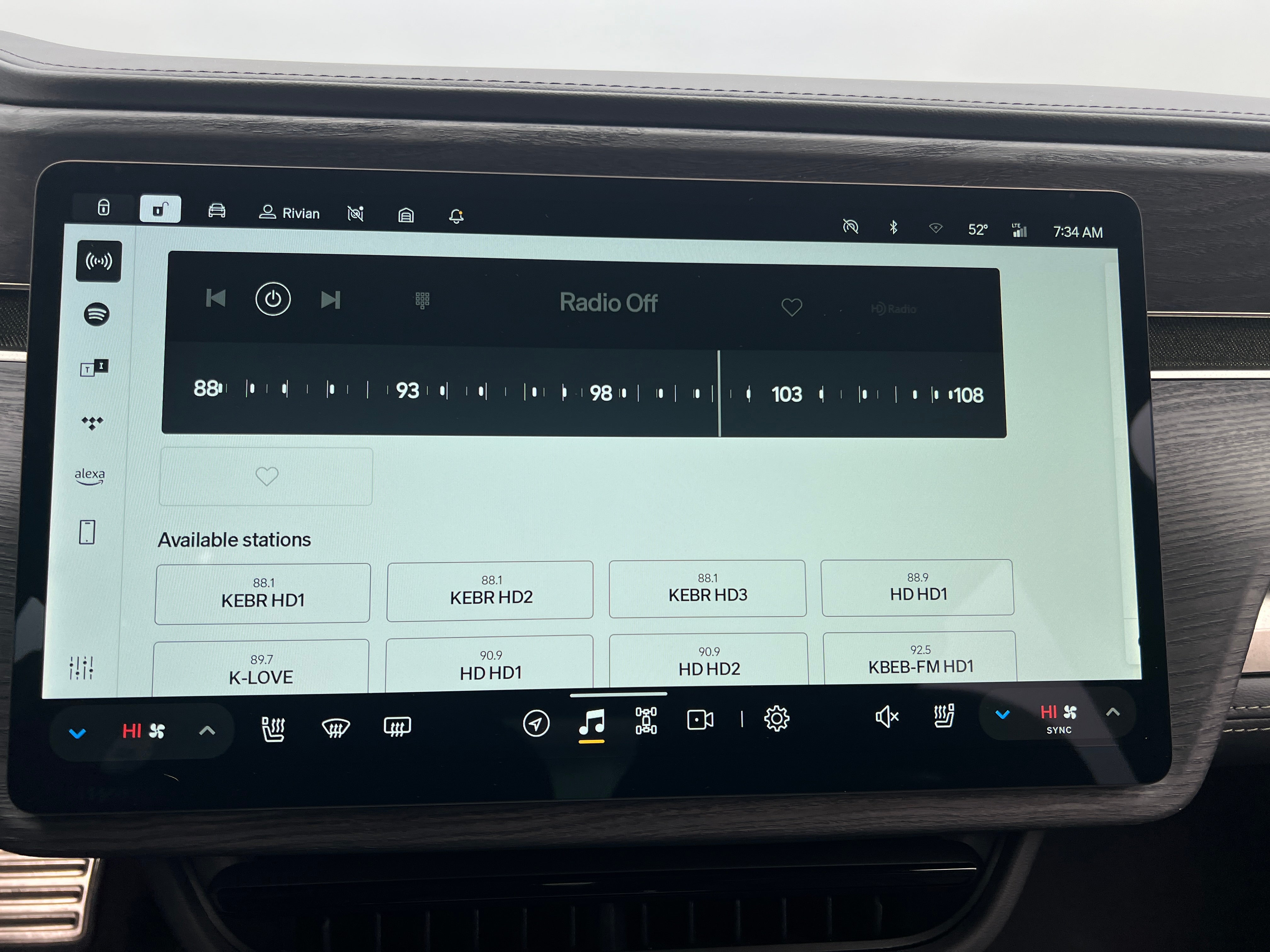 2023 Rivian R1T Adventure 4