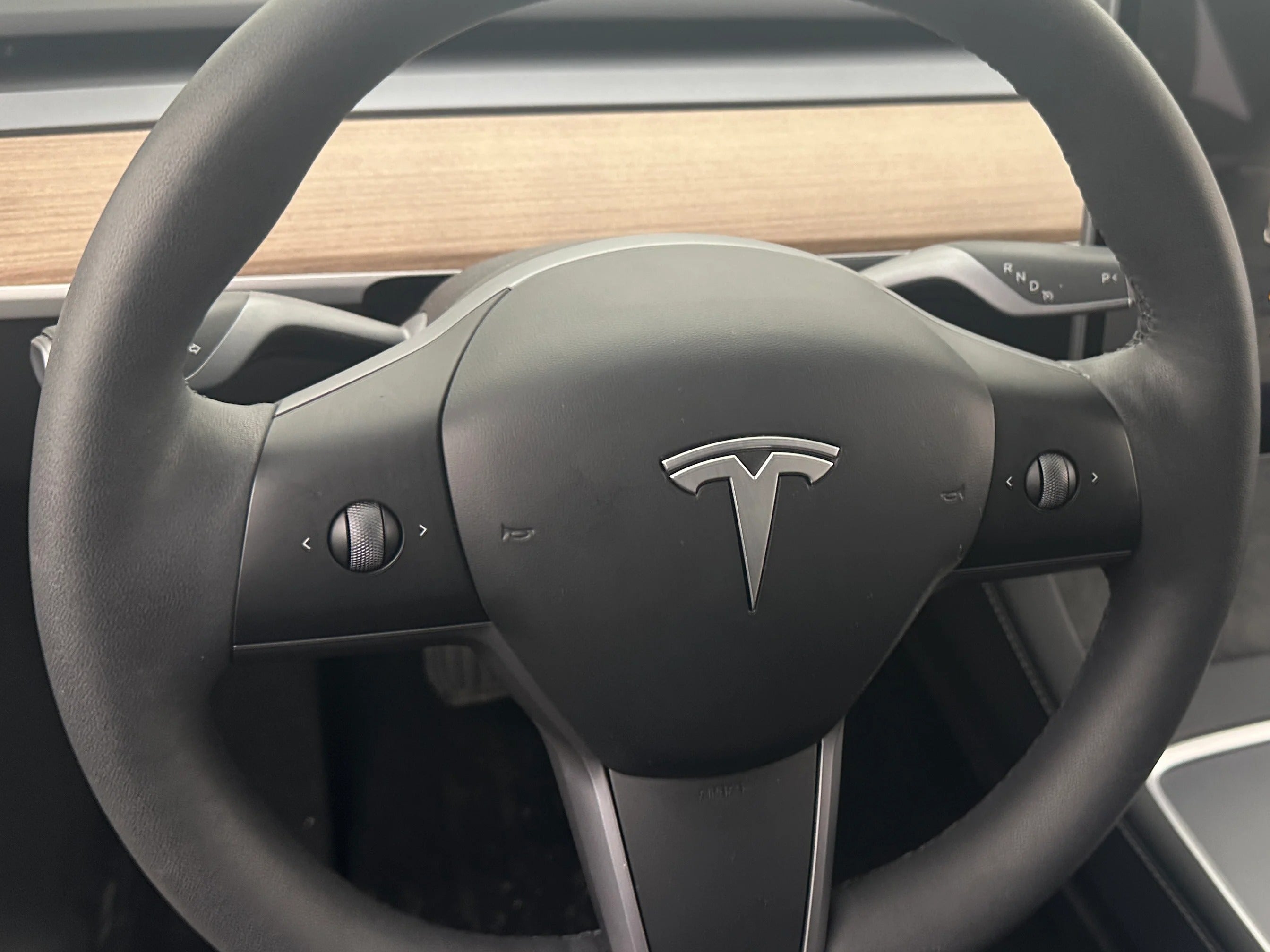 2023 Tesla Model Y Long Range 4