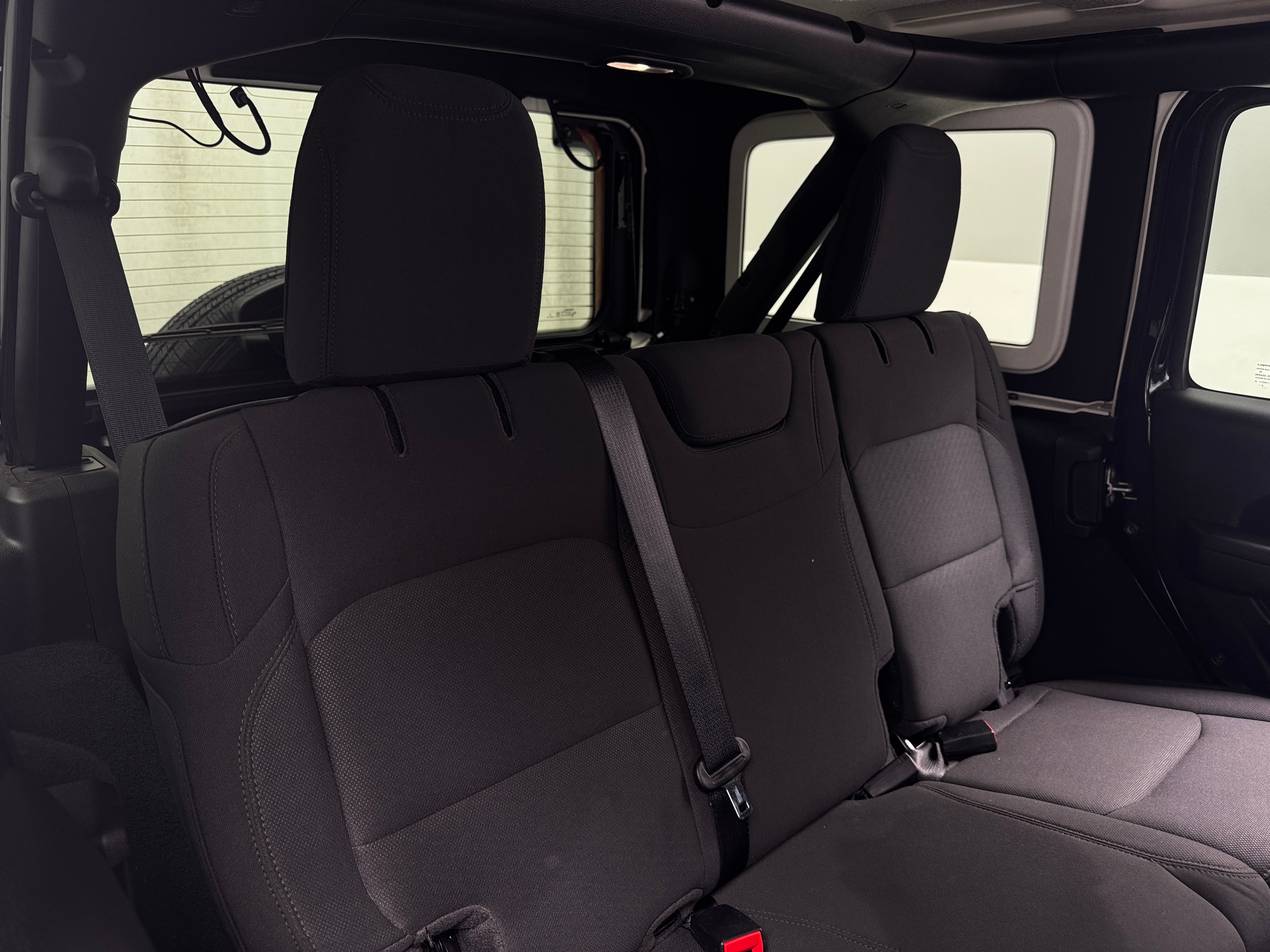 2023 Jeep Wrangler Unlimited Altitude 6