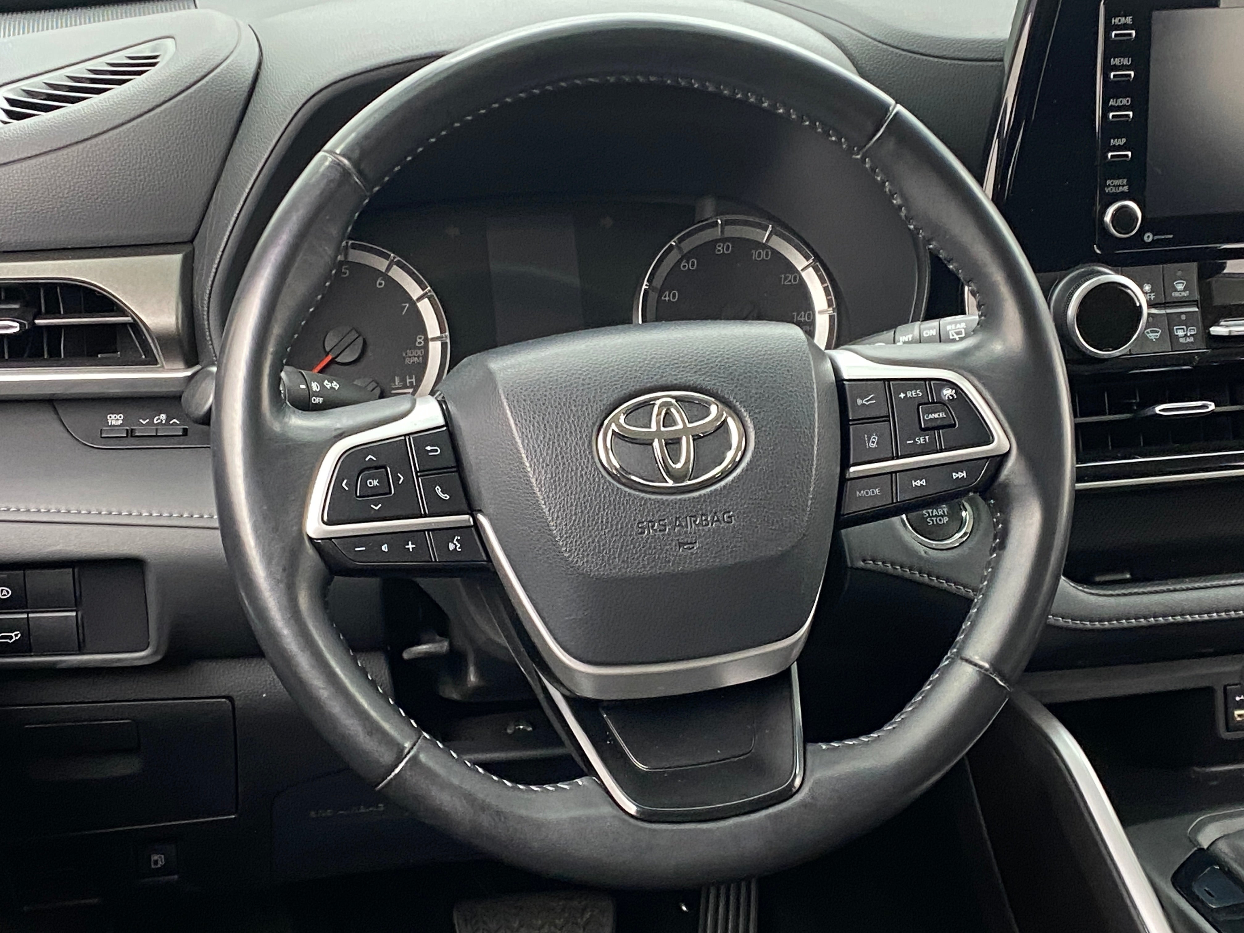 2022 Toyota Highlander LE 5