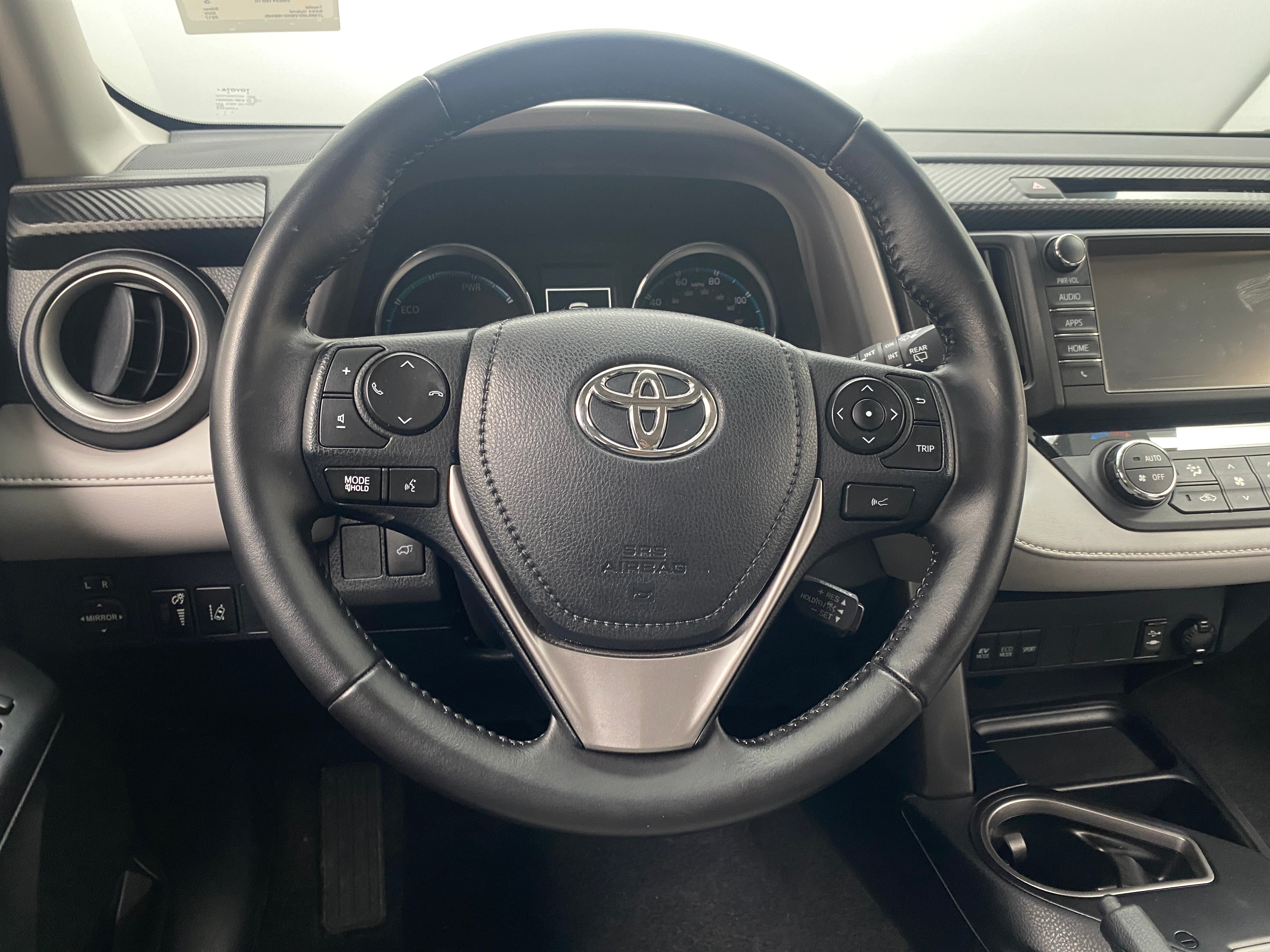 2017 Toyota RAV4 XLE 5