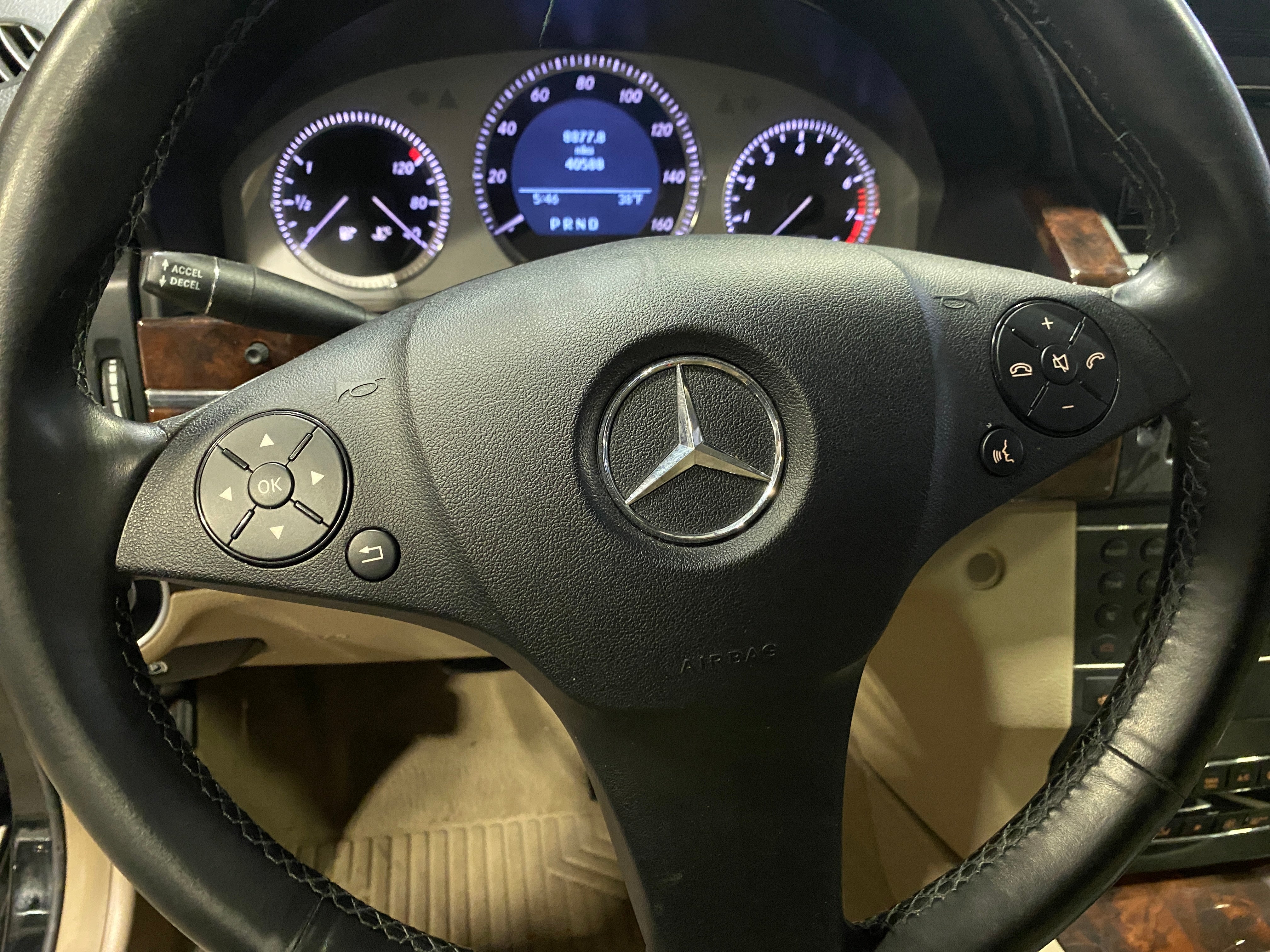 2012 Mercedes-Benz GLK 350 4MATIC 5