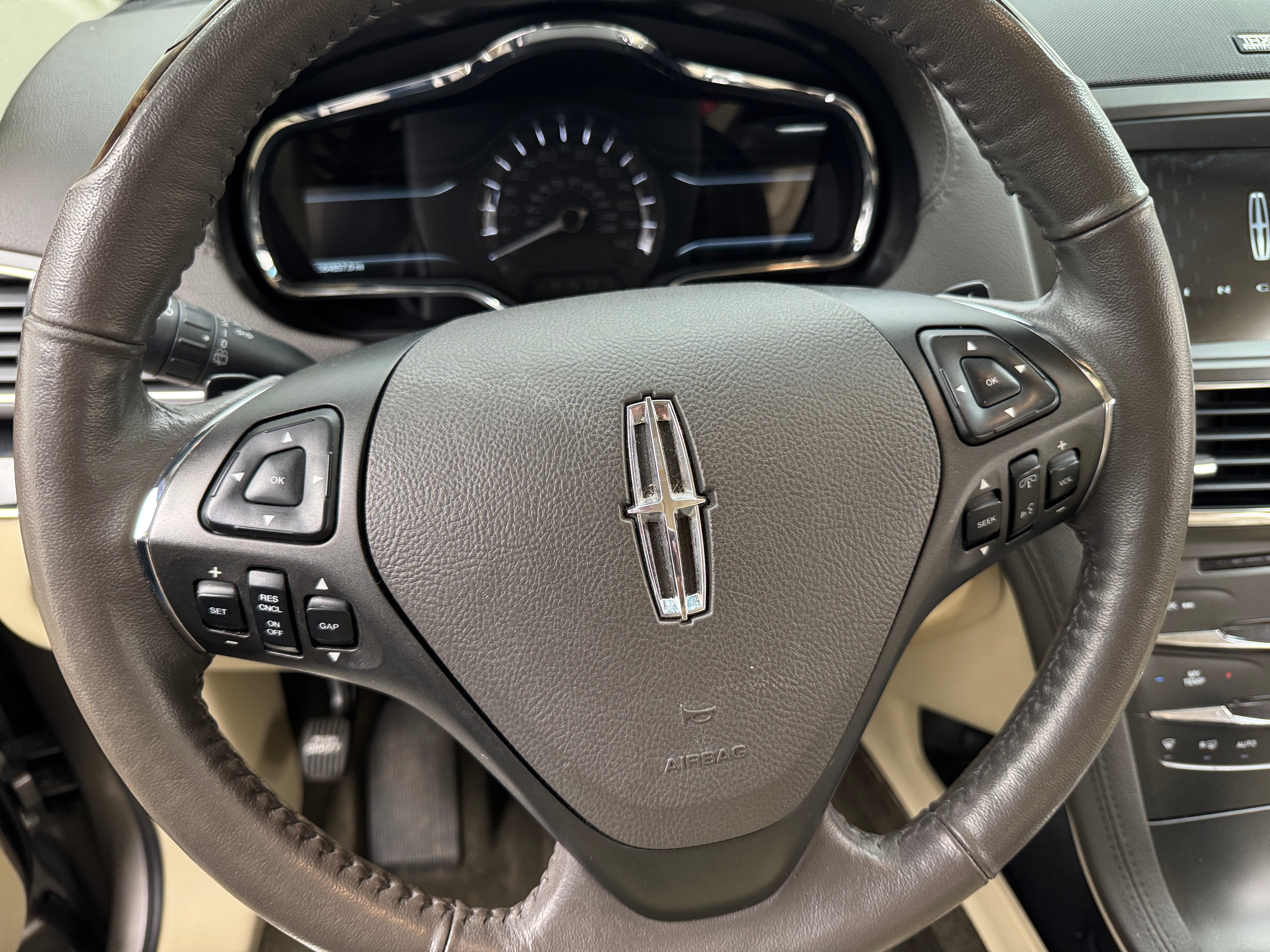 2018 Lincoln MKT Reserve 4