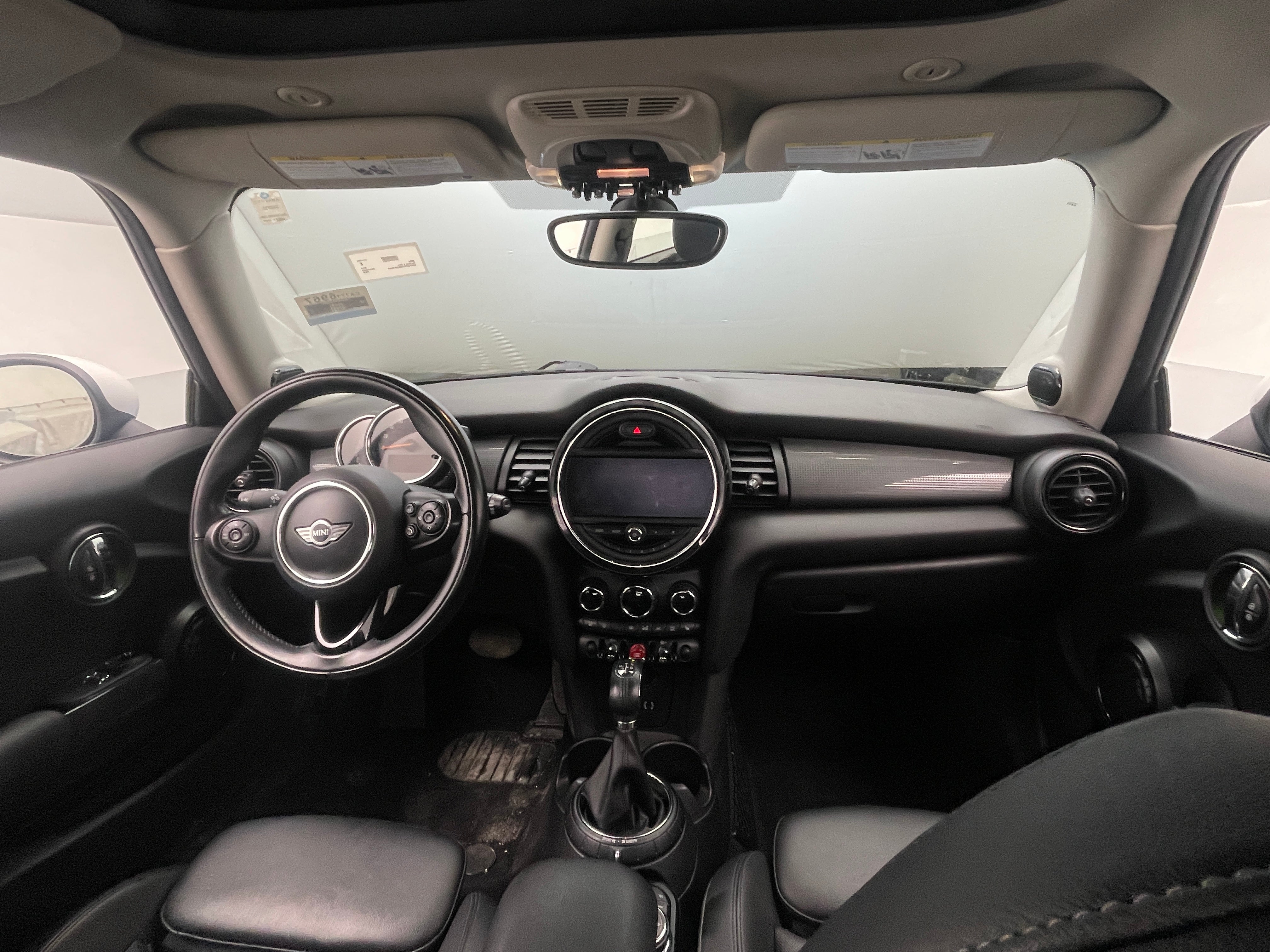 2016 MINI Cooper Hardtop 2 Door 3