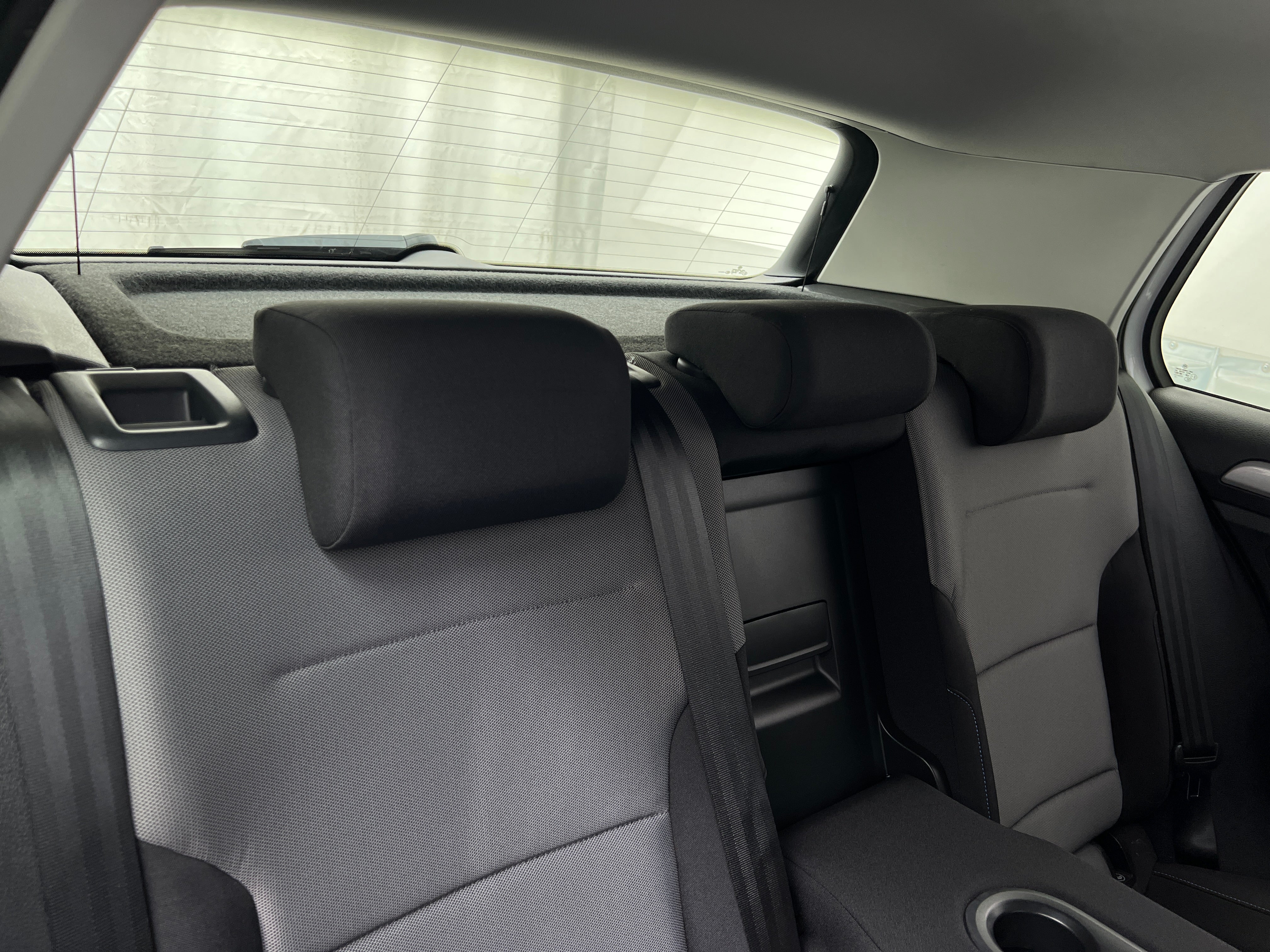 2016 Volkswagen e-Golf SE 6