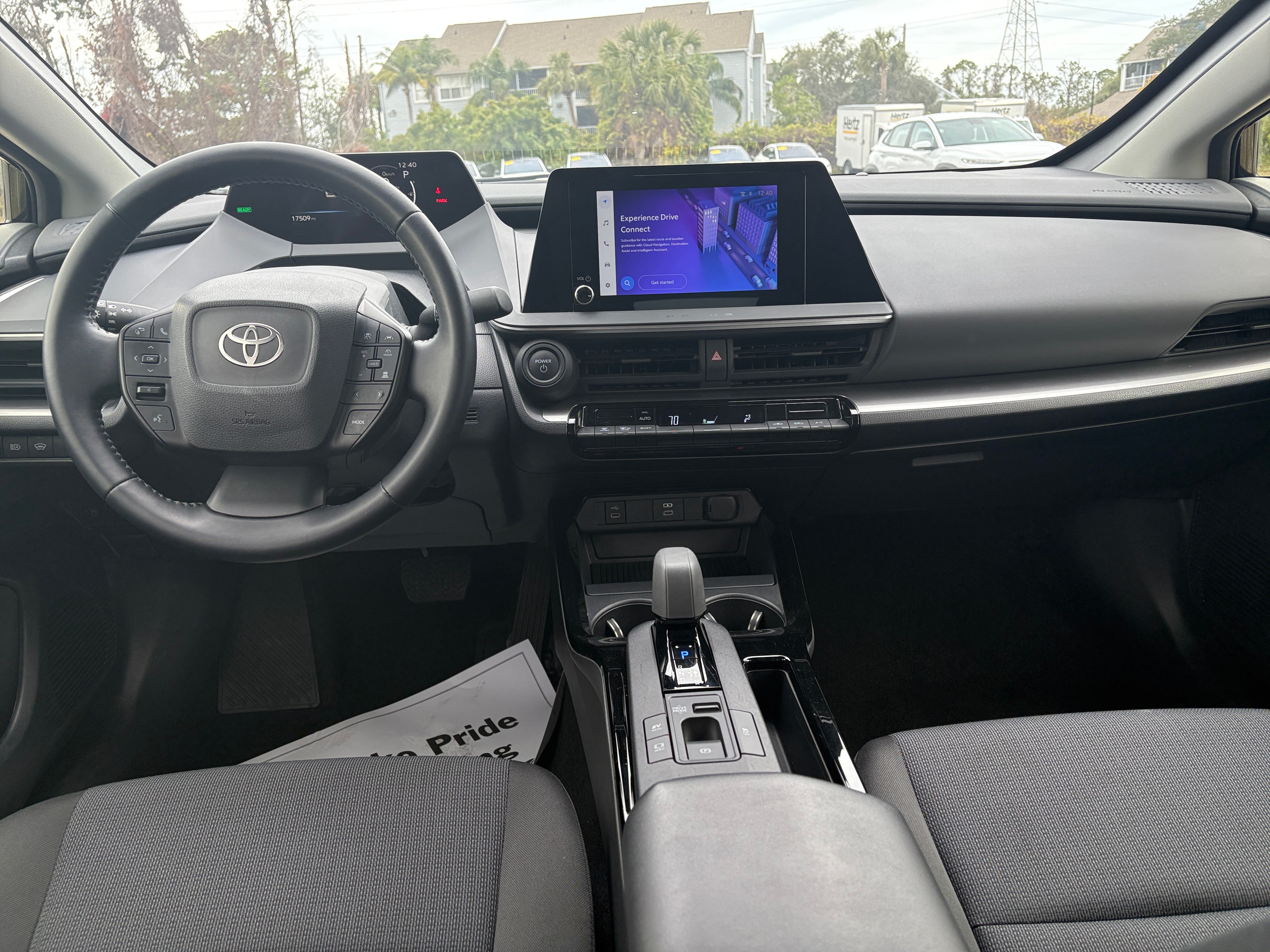 2024 Toyota Prius LE 3