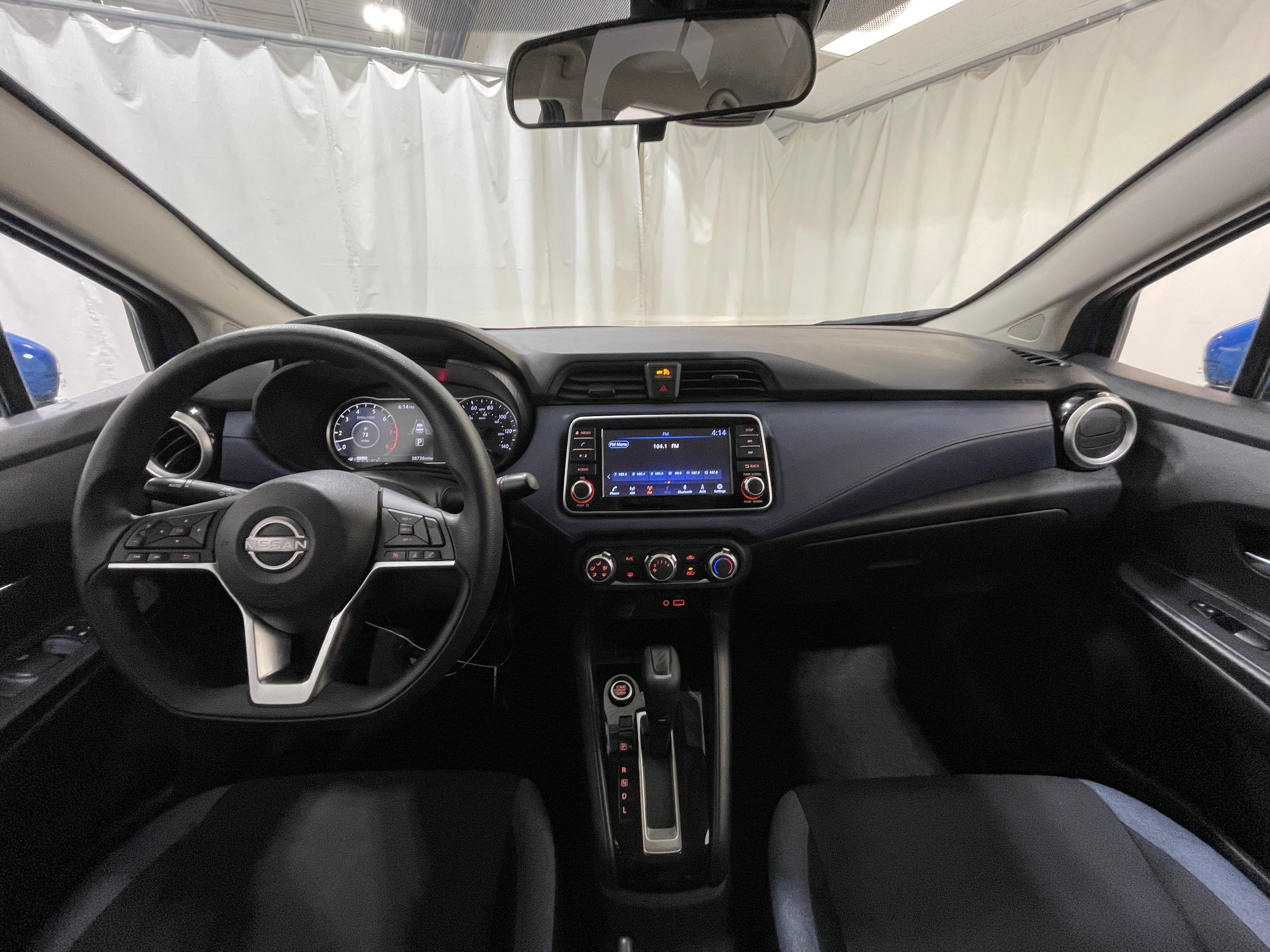 2023 Nissan Versa SV 3