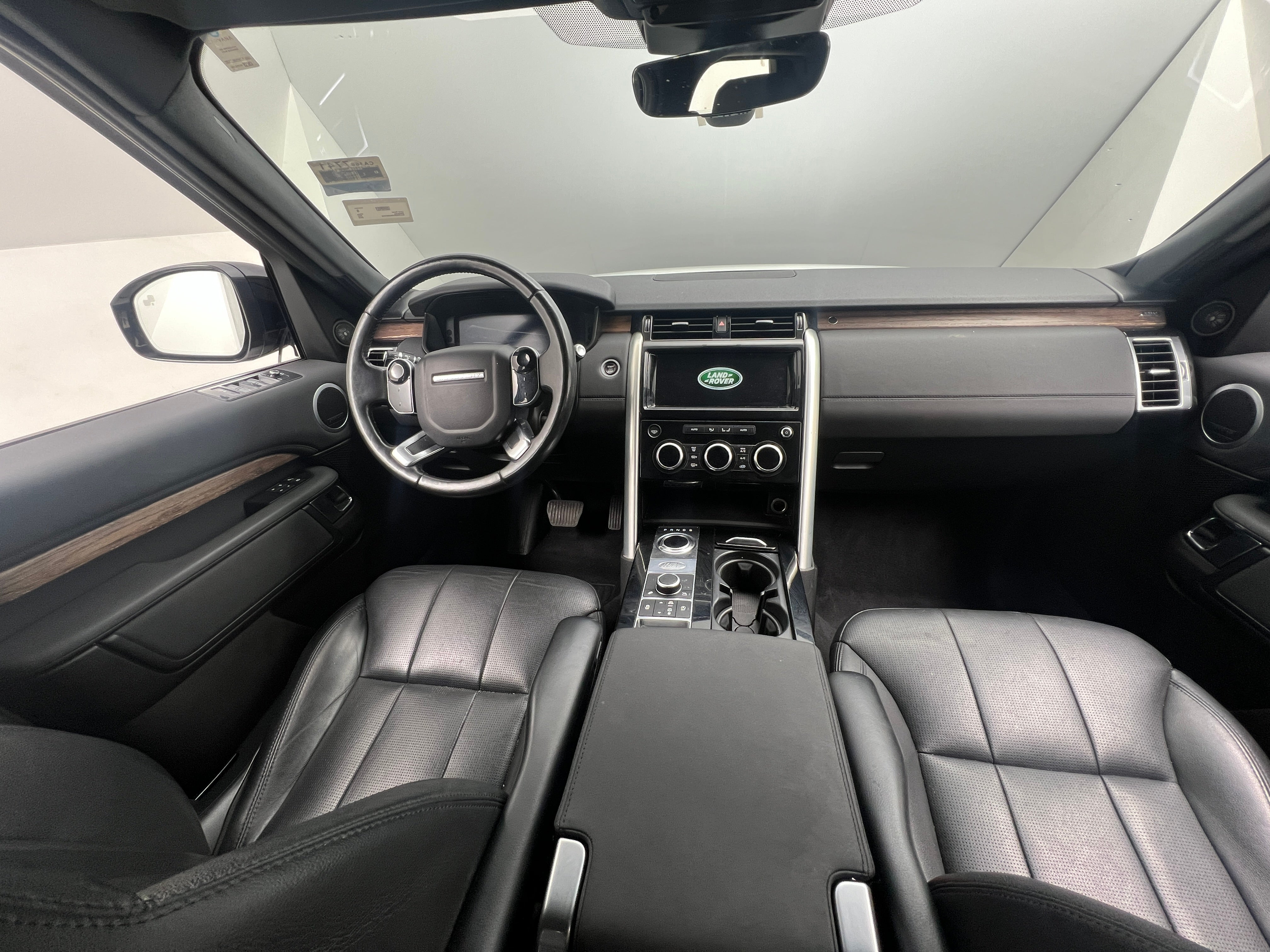 2019 Land Rover Discovery HSE 2