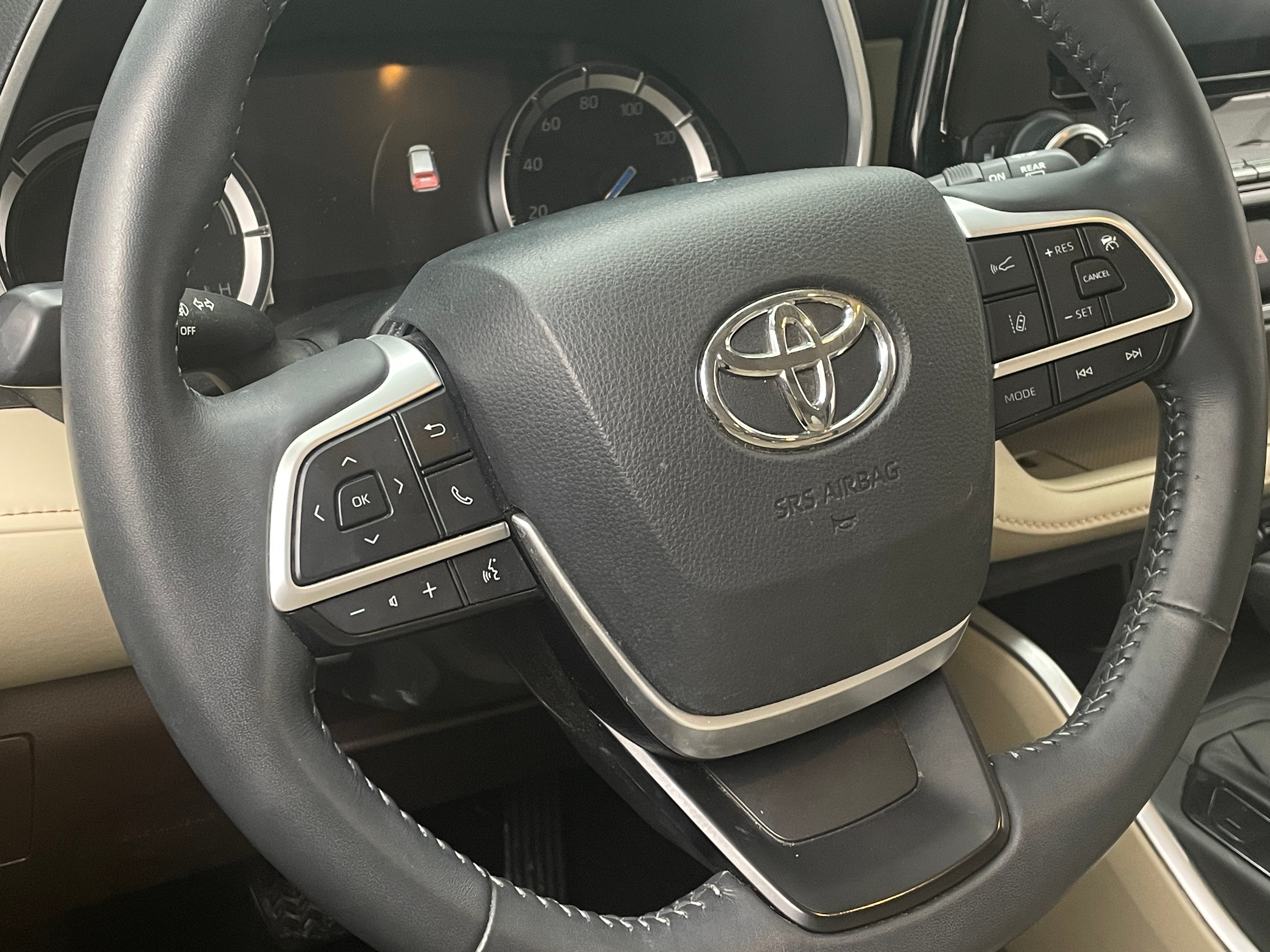 2022 Toyota Highlander XLE 5