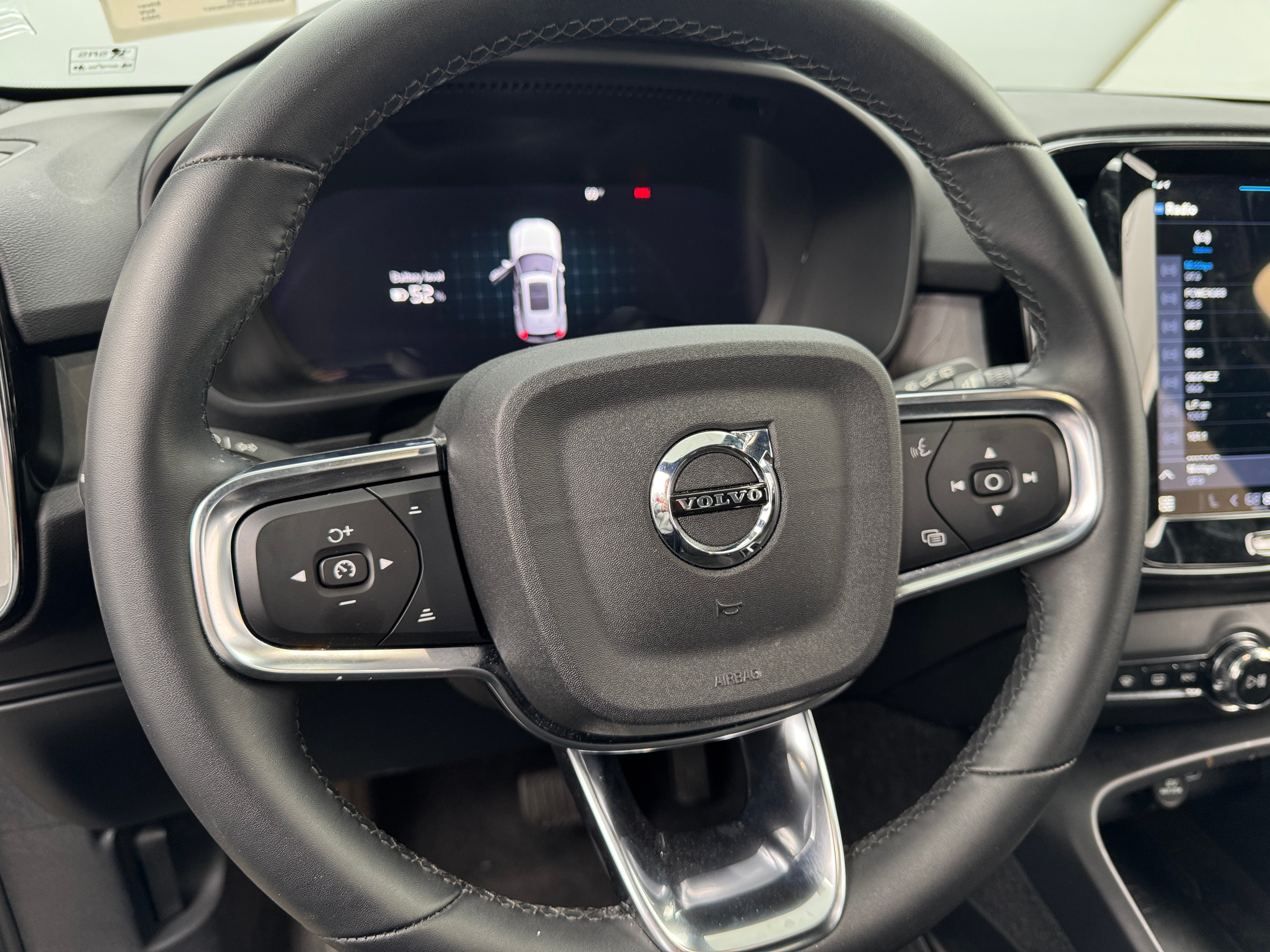 2023 Volvo XC40 Recharge Plus 5