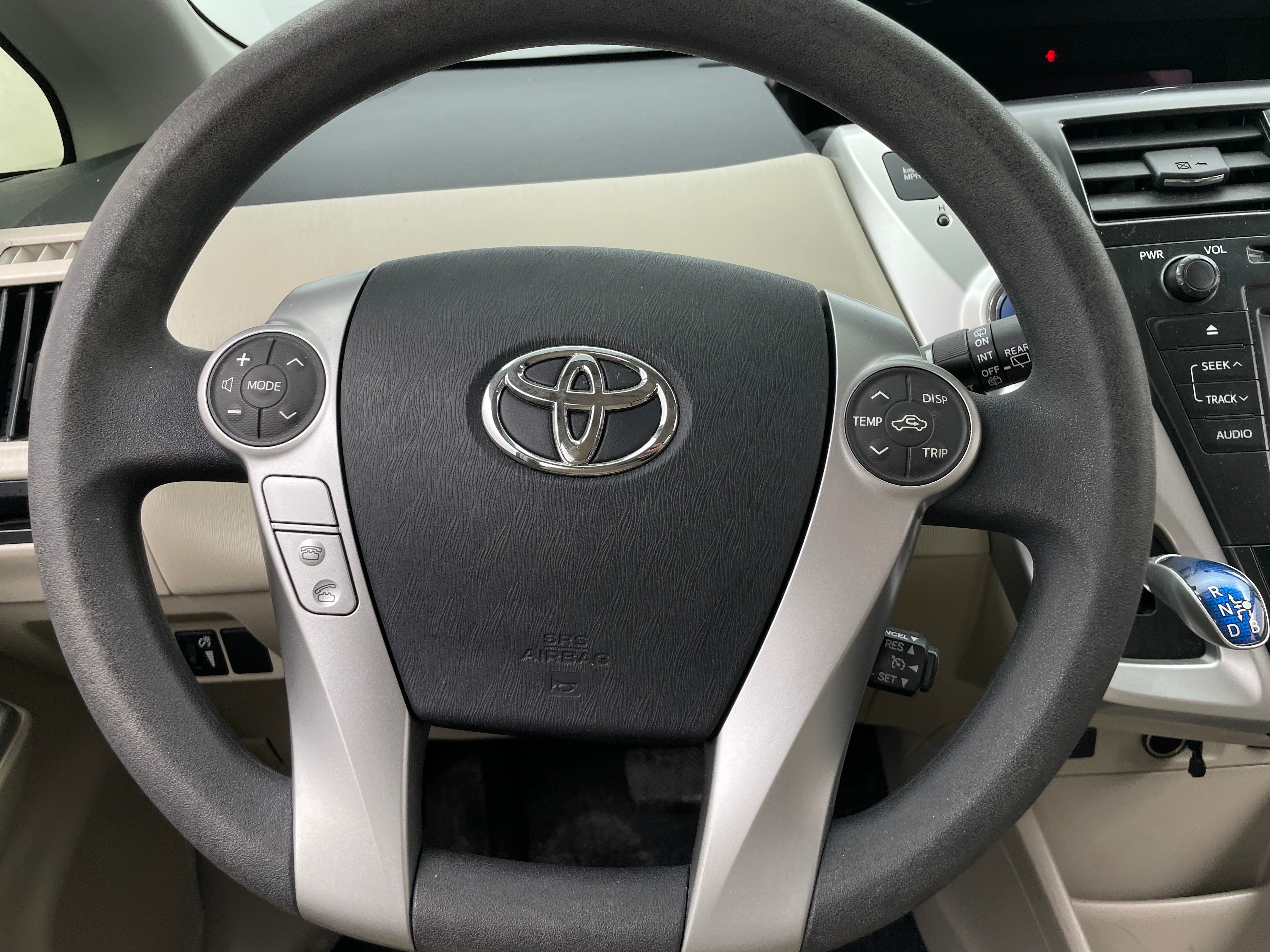 2012 Toyota Prius v Two 5